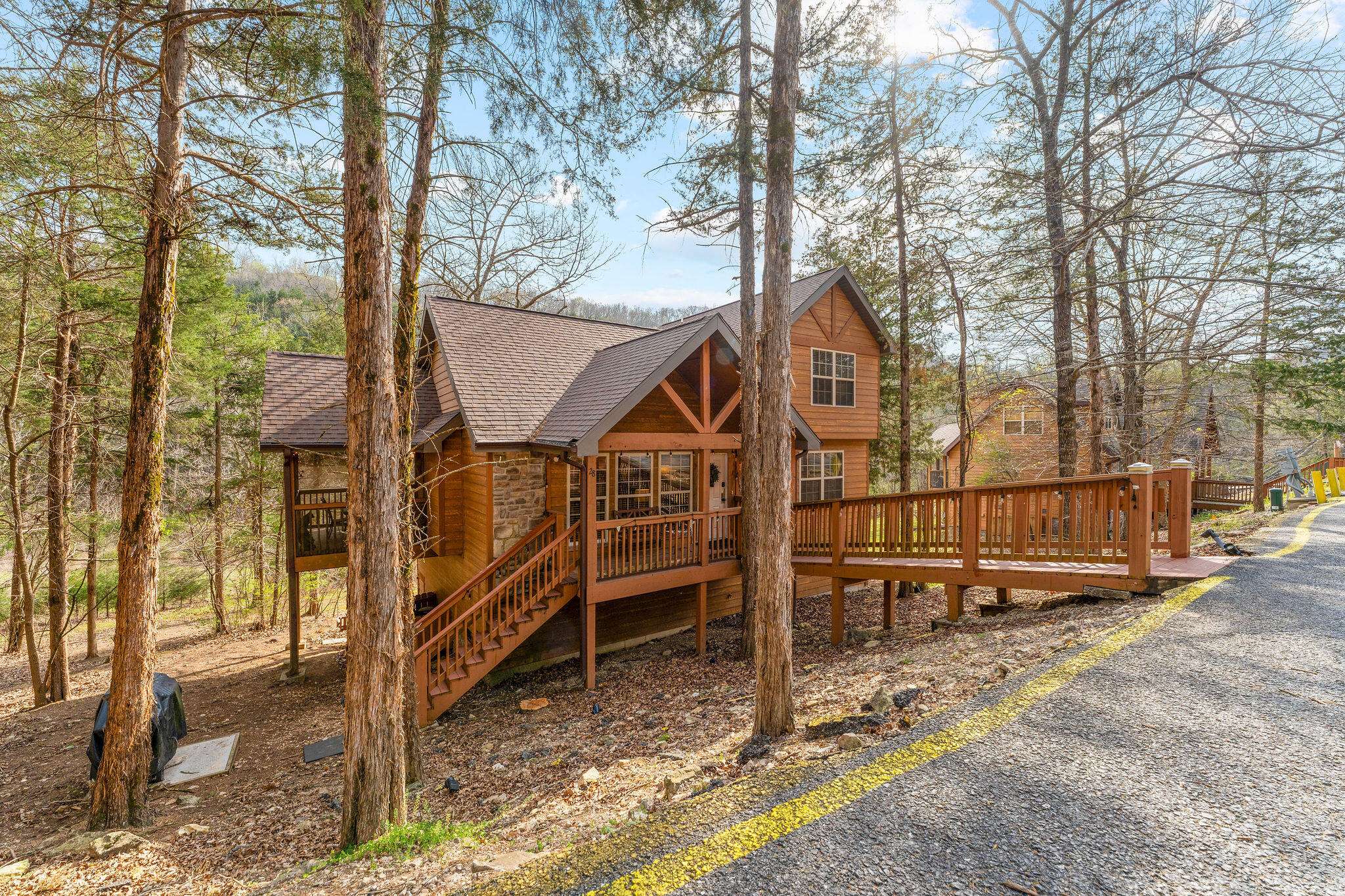 28 Stepping Stone WAY, Branson West, MO 65737