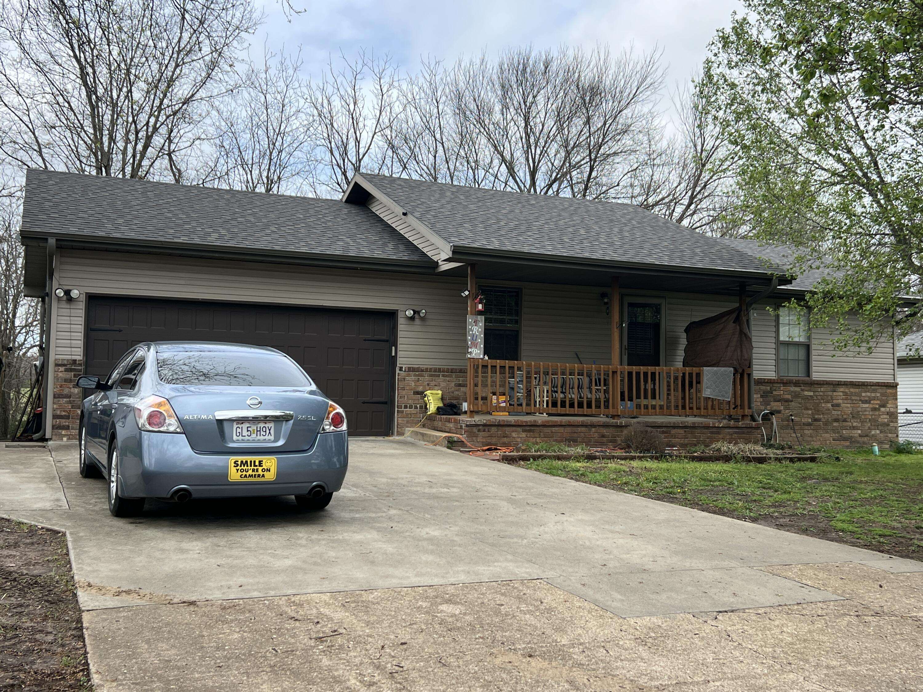 5467 Bradley ST, Pleasant Hope, MO 65725