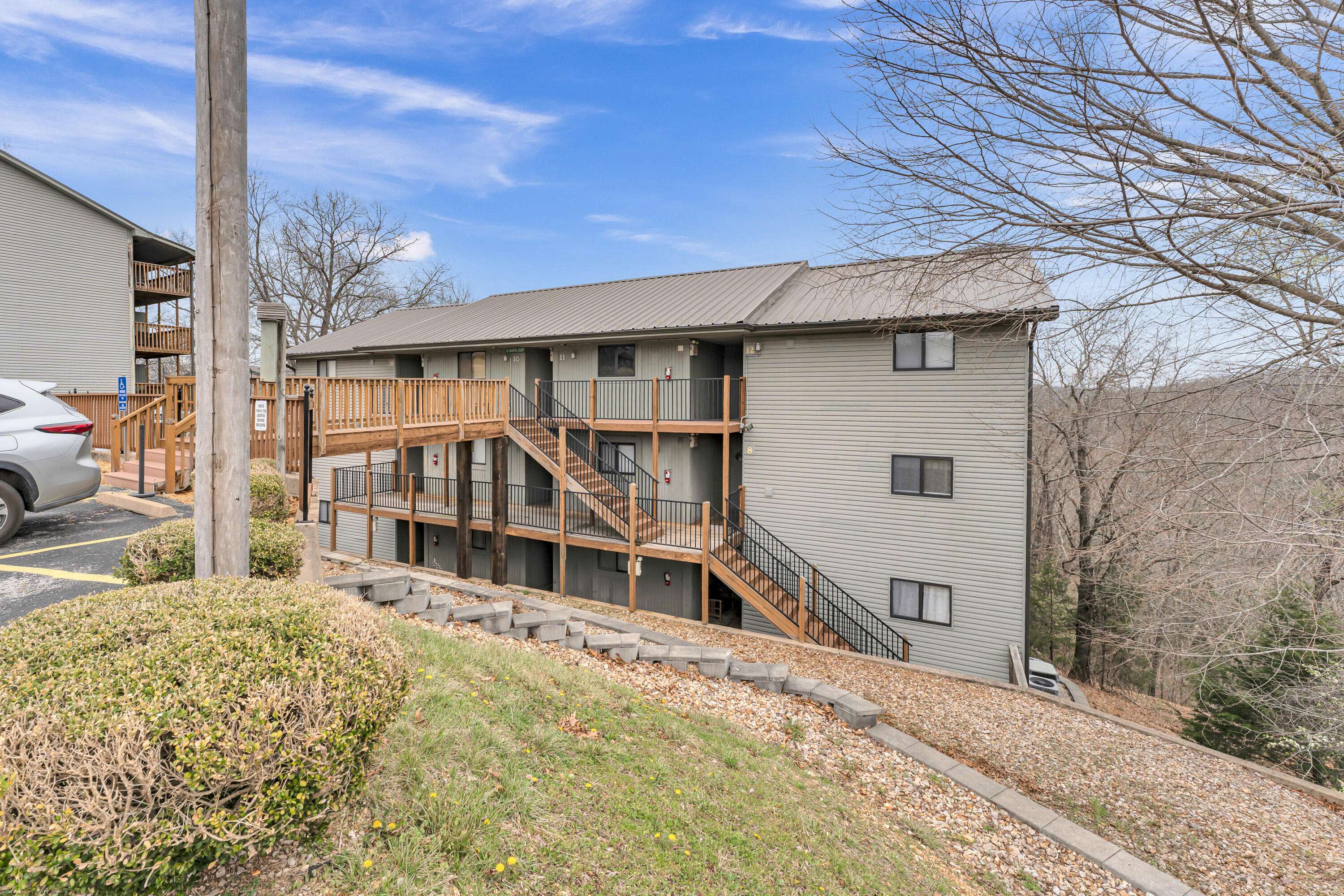 26 Sinatra CT #8, Branson West, MO 65737