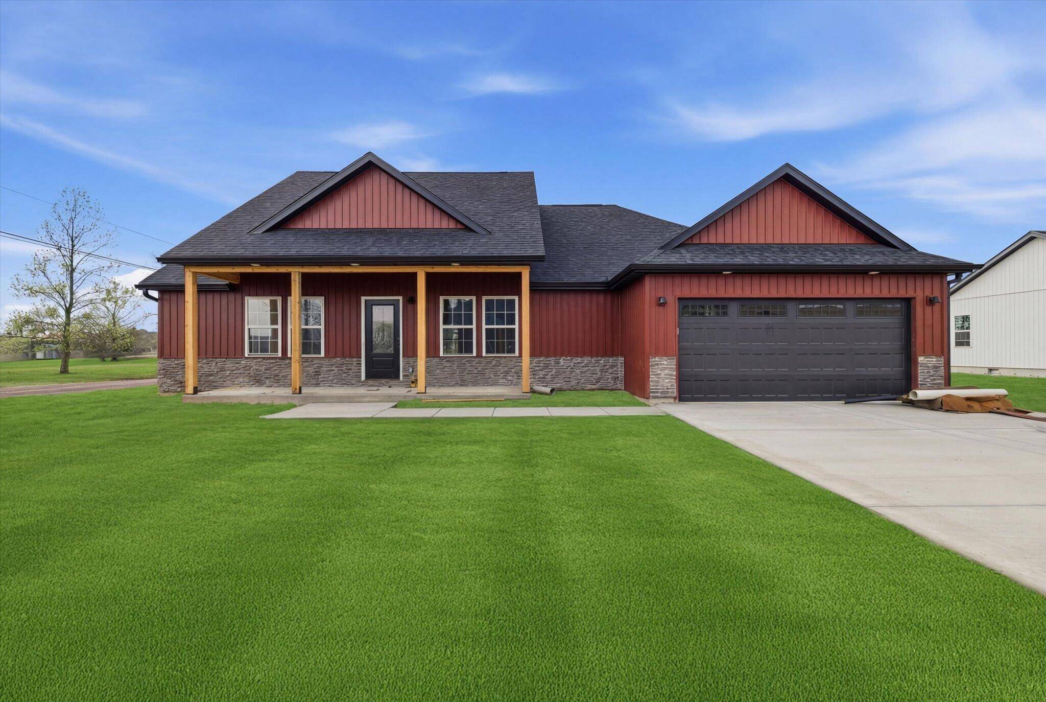 2601 Country DR, Mountain Grove, MO 65711