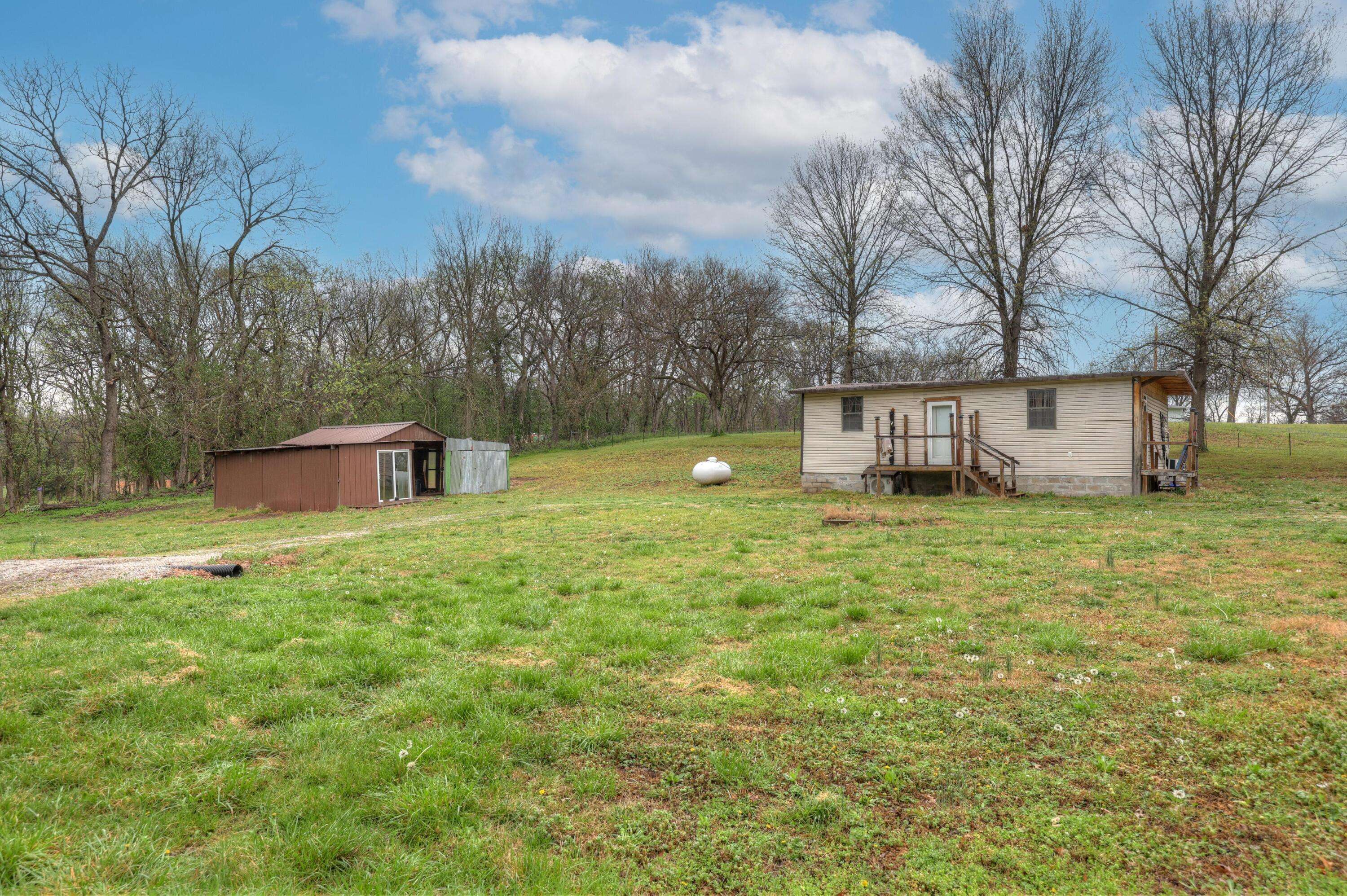 2235 County Road 176, Carthage, MO 64836