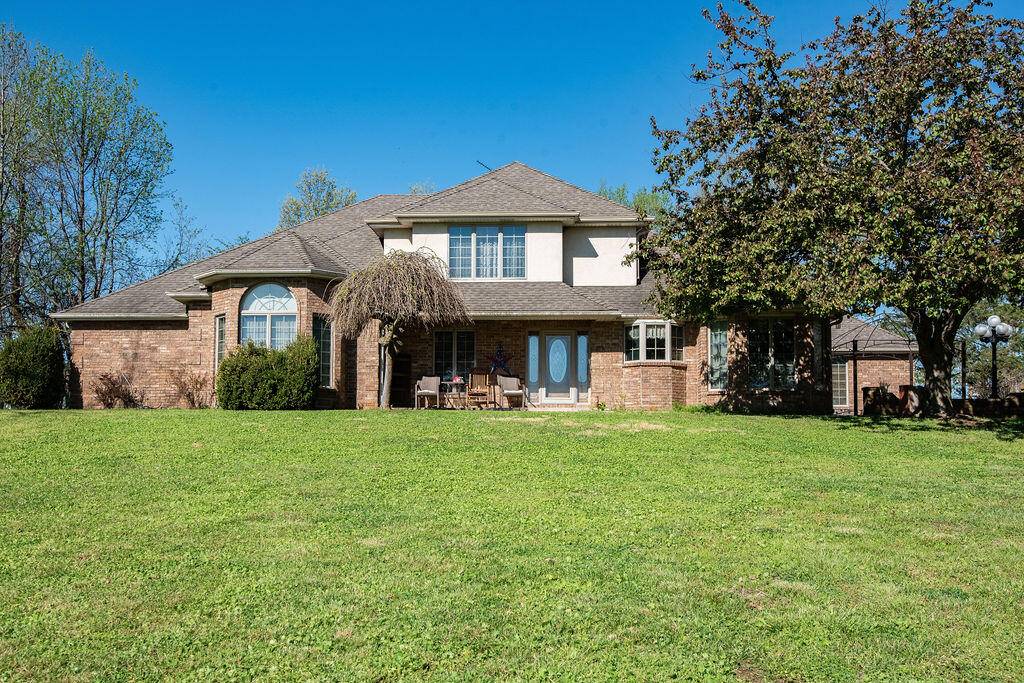 4181 N Farm Road 35, Ash Grove, MO 65604