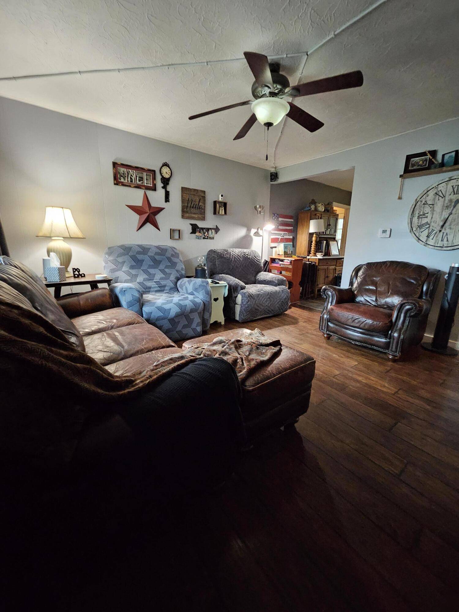 2648 N Howard AVE, Springfield, MO 65803