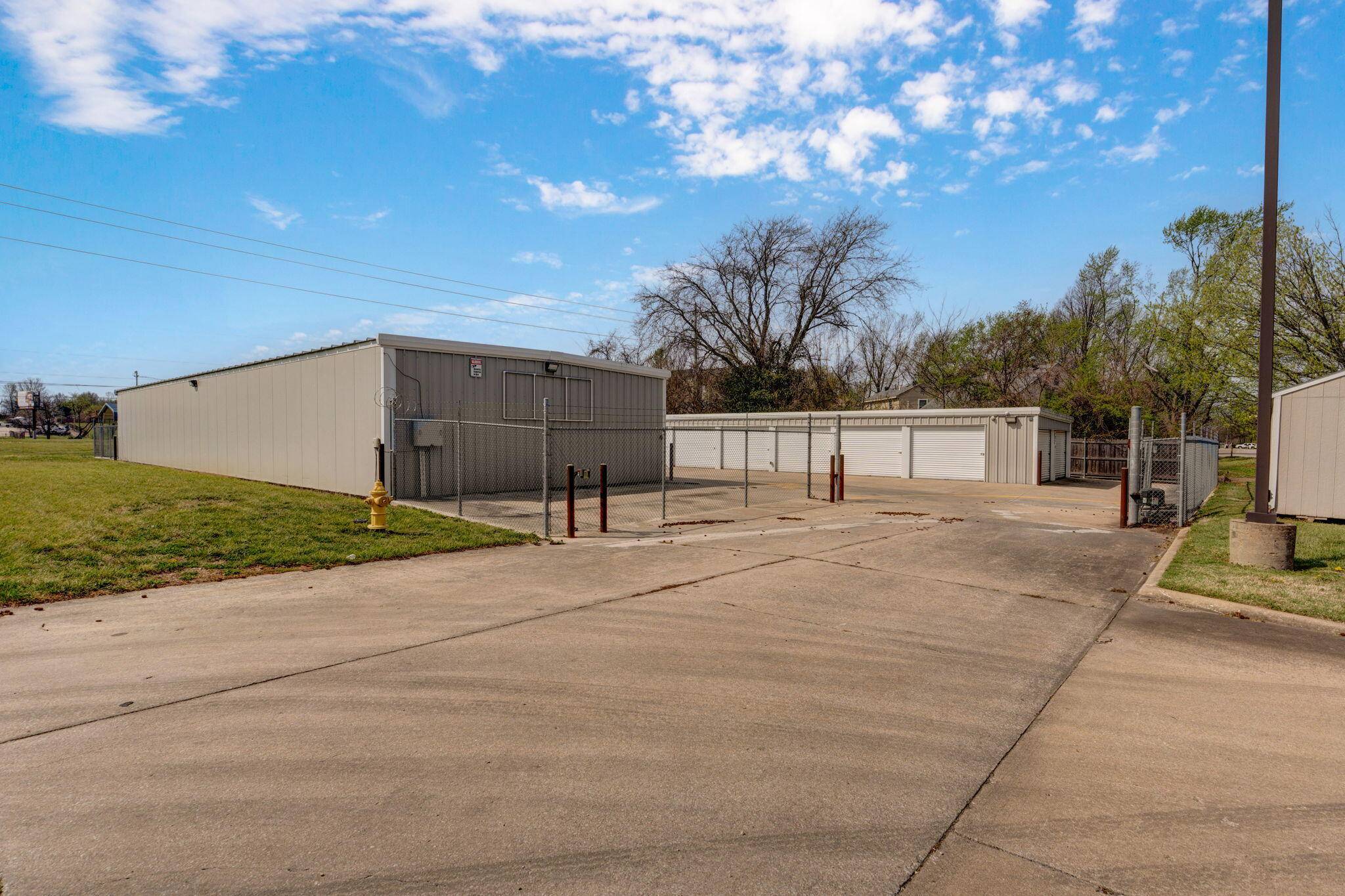 506 W Edgewood ST, Springfield, MO 65807