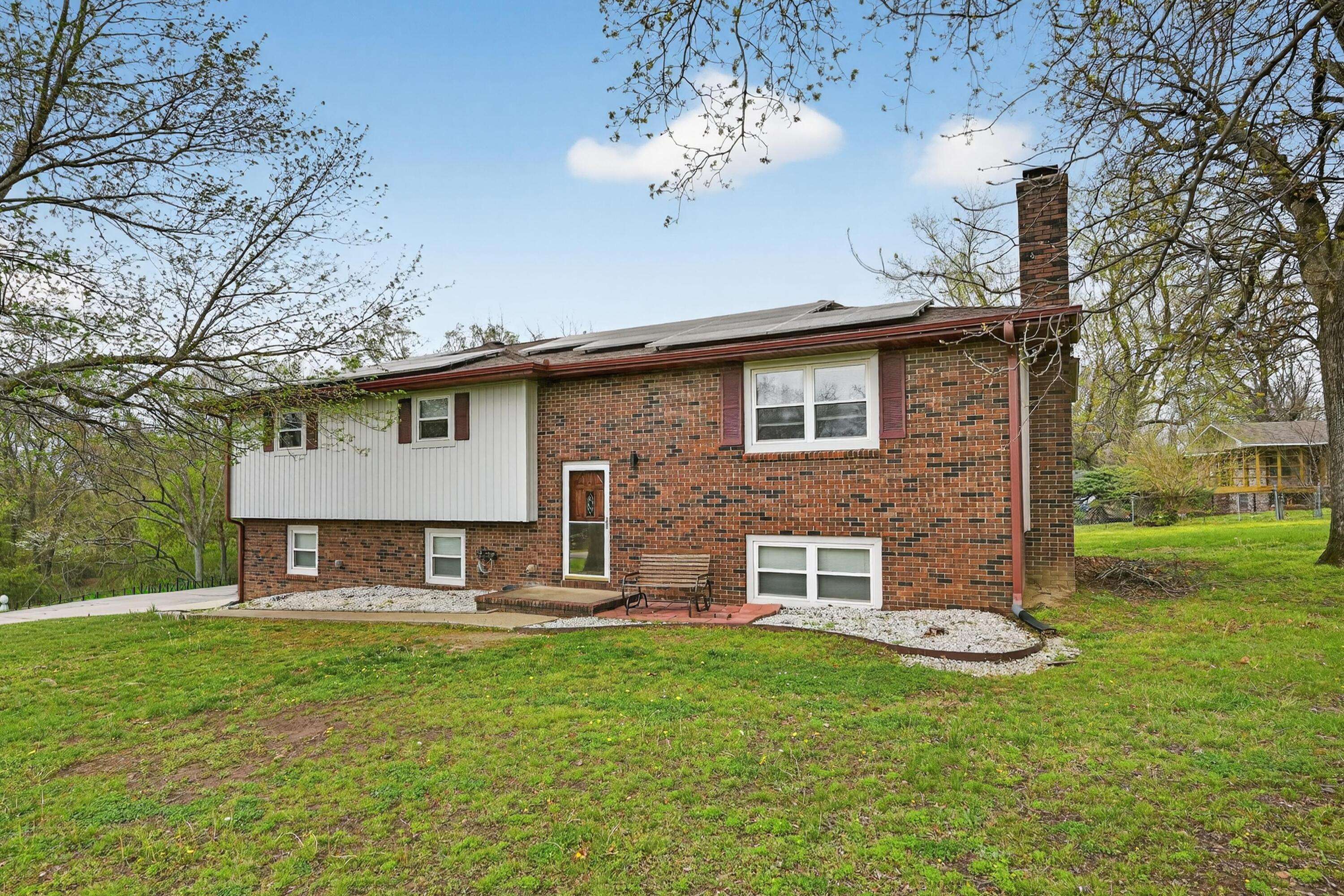 2905 Southern Hills DR, Joplin, MO 64804