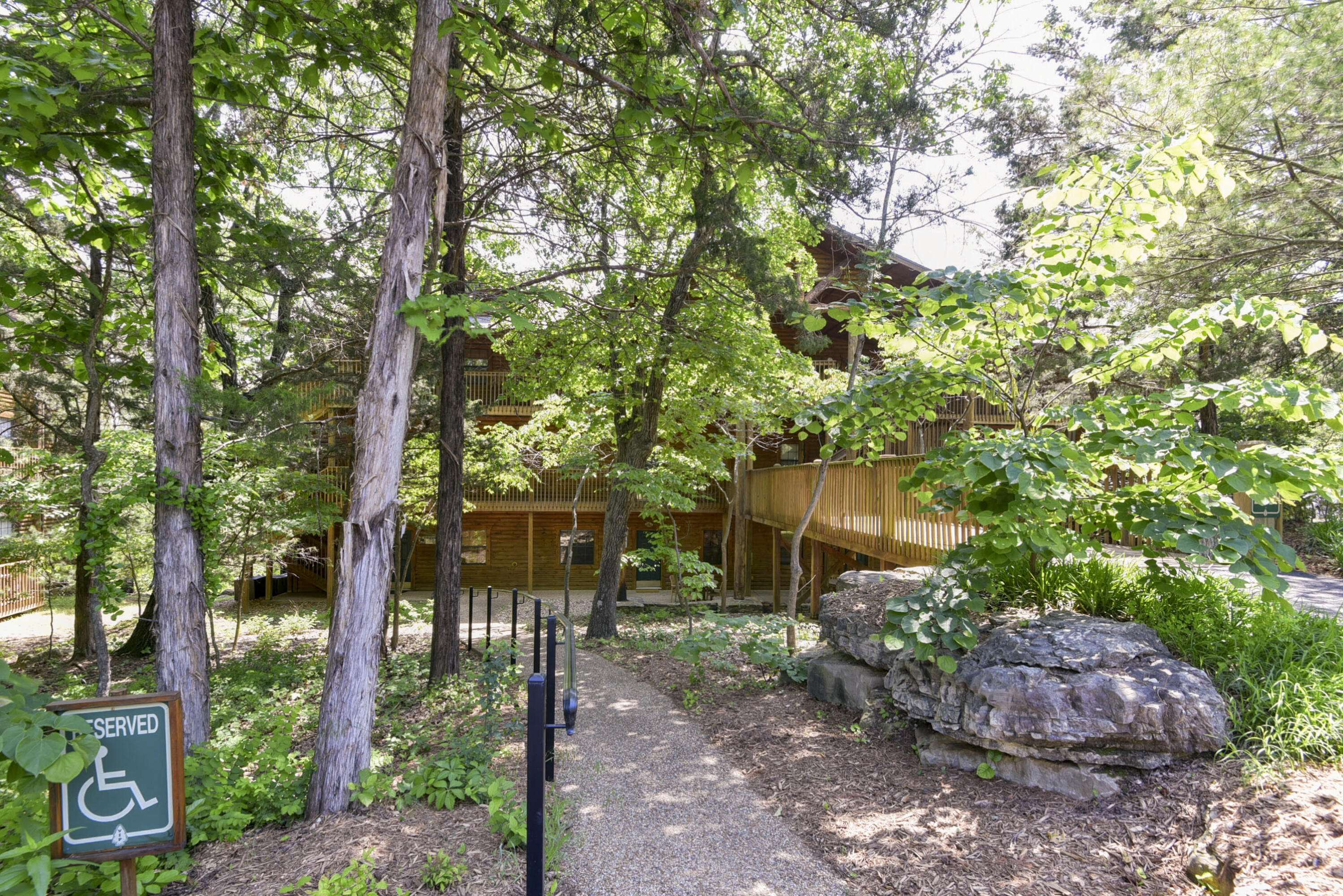 24 Village TRL #2, Branson, MO 65616