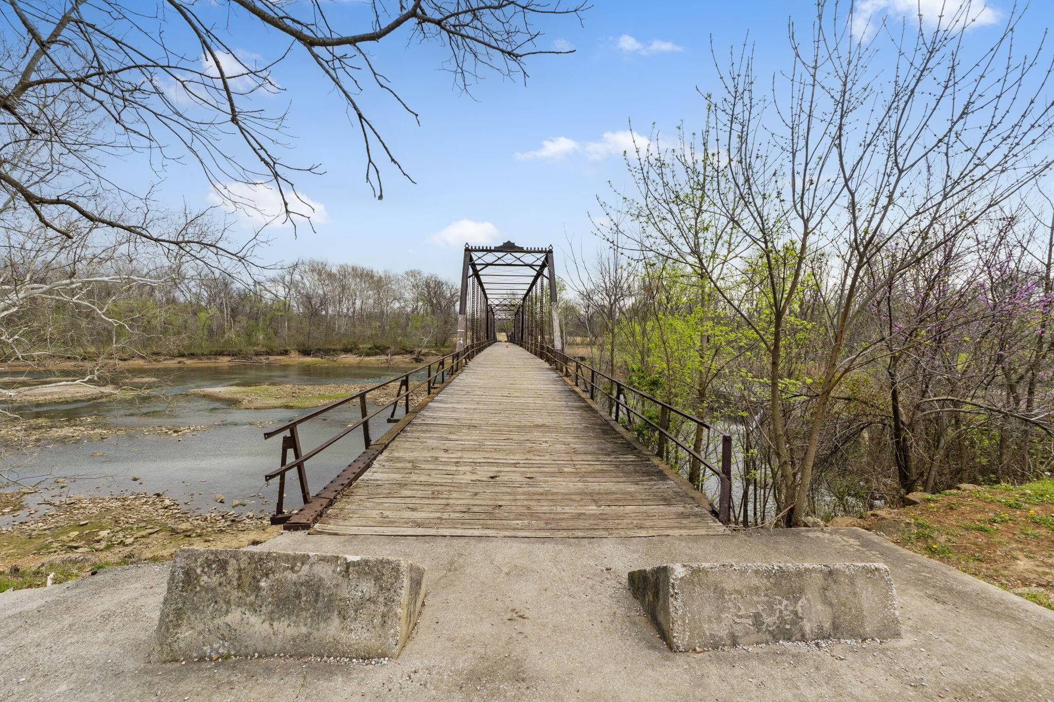 14762 E 676 RD, Stockton, MO 65785