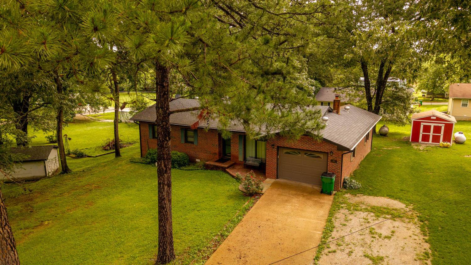 619 9th Street, Thayer, MO 65791