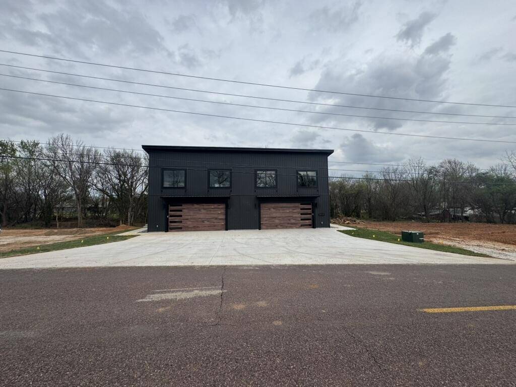 1503 Eisenhower ST #B, Monett, MO 65708