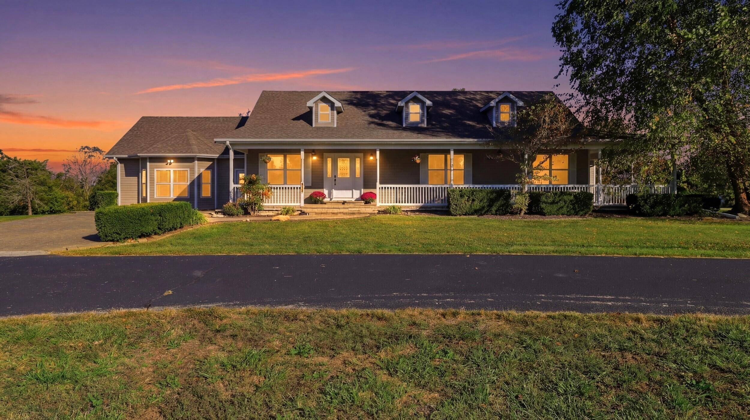 675 County Road 364, Thayer, MO 65791