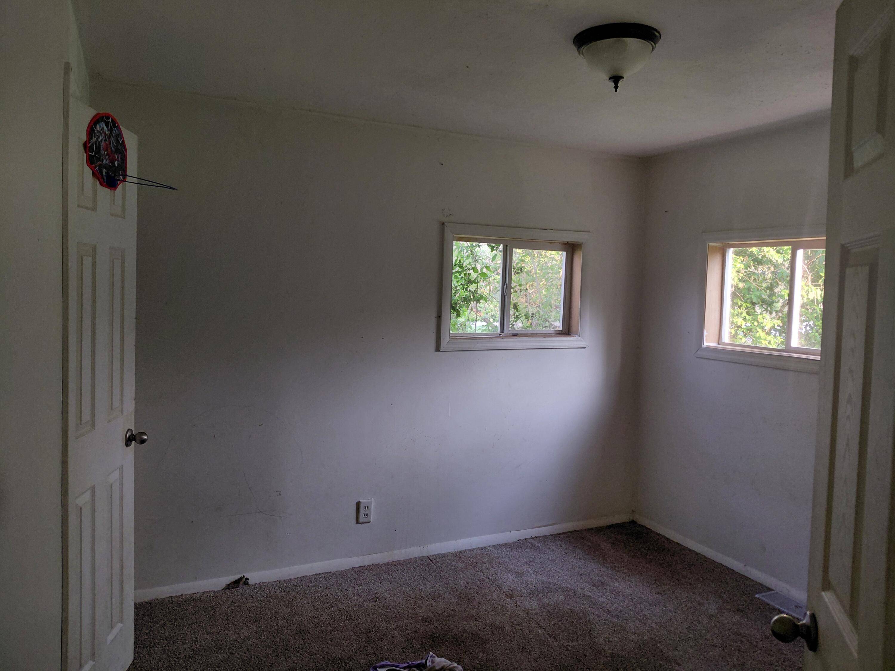 1400 W Catalpa ST, Springfield, MO 65807