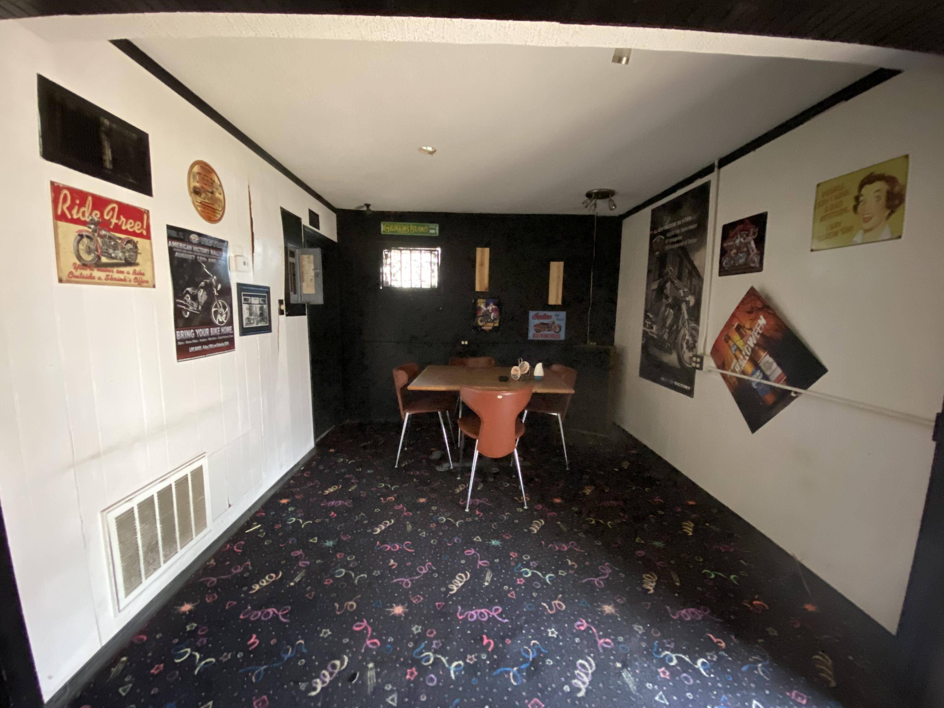 212 S Main ST, Fair Play, MO 65649