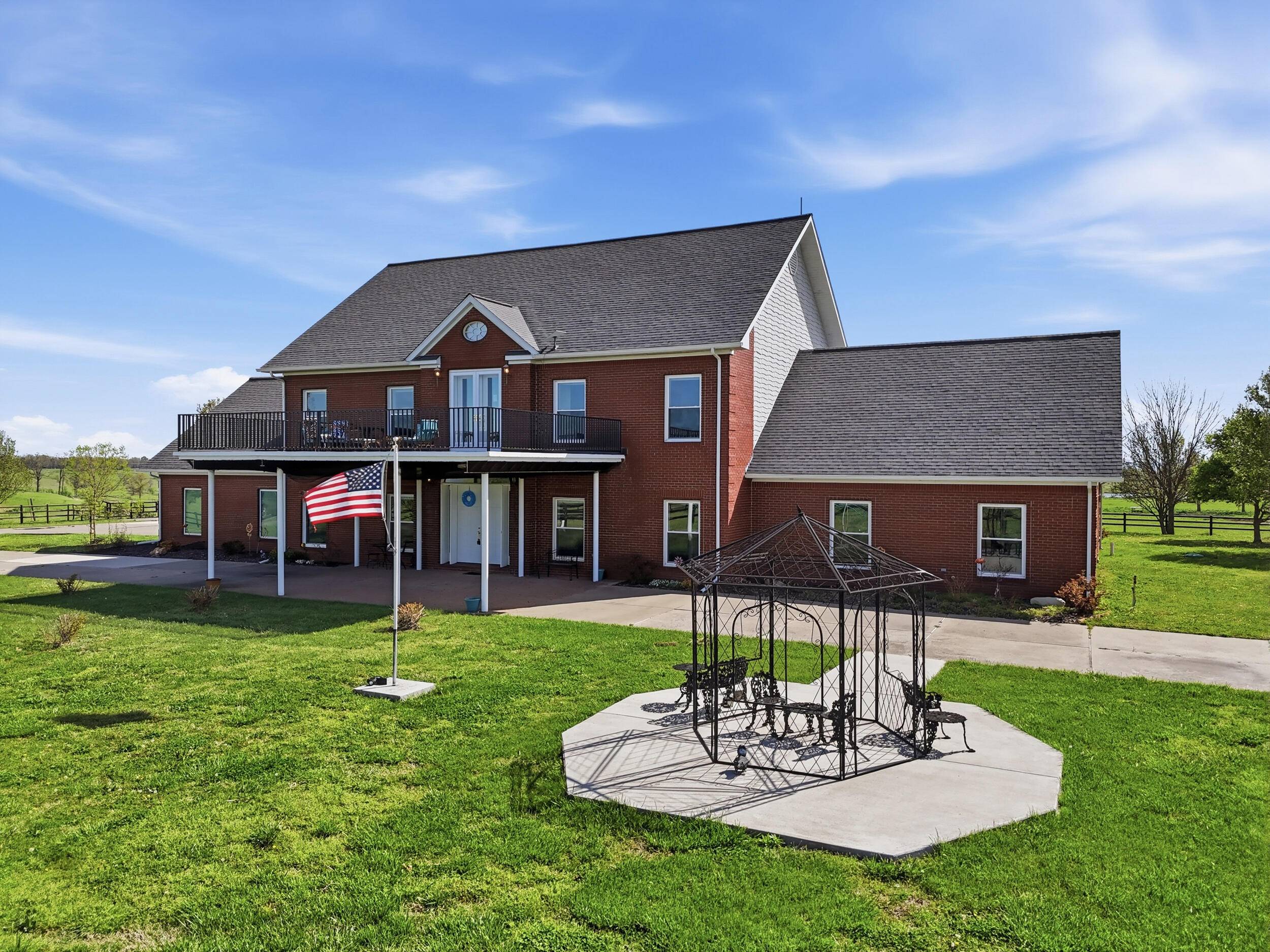Address not disclosed, Berryville, AR 72616