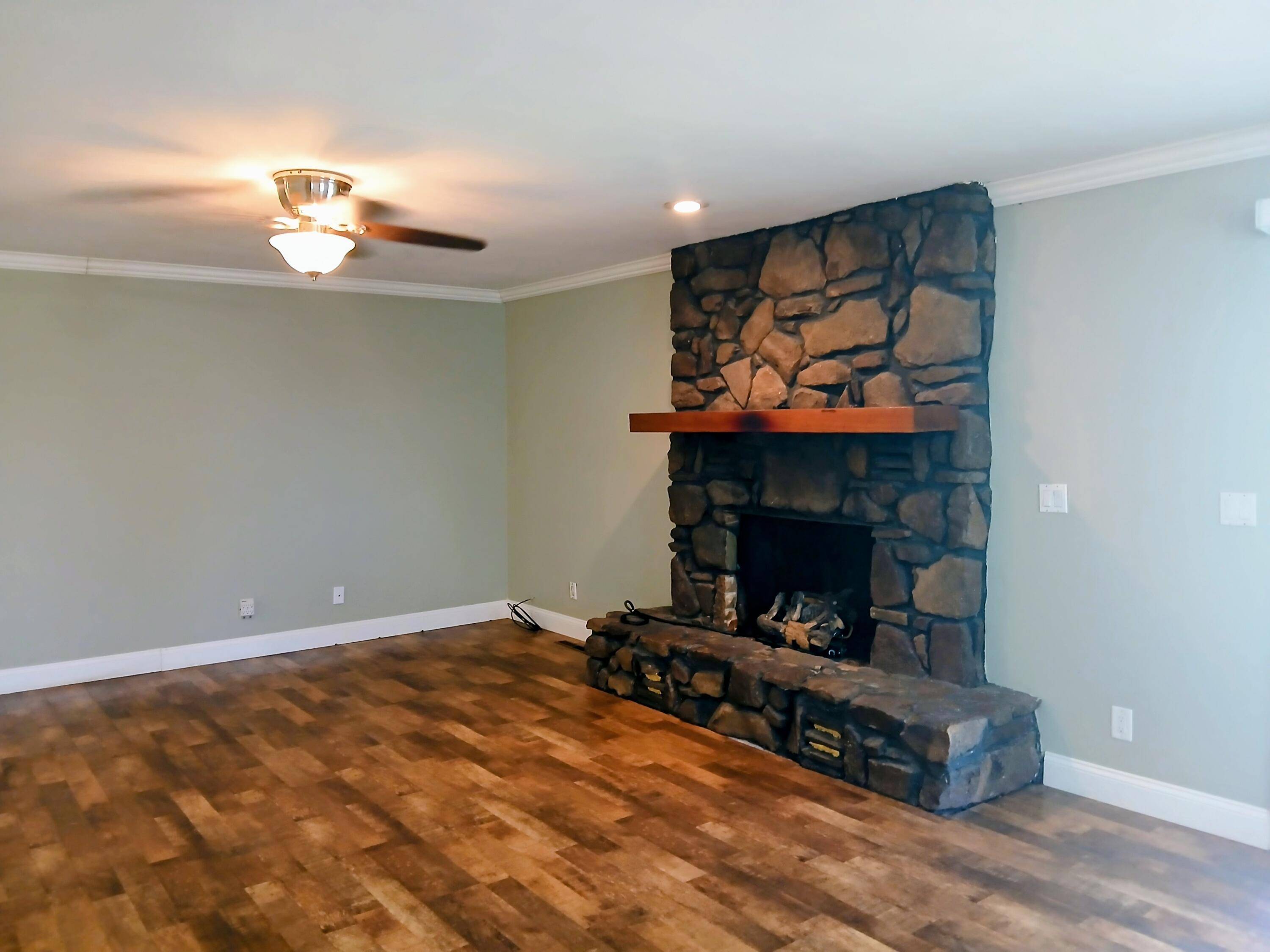 607 Terrace DR, Aurora, MO 65605