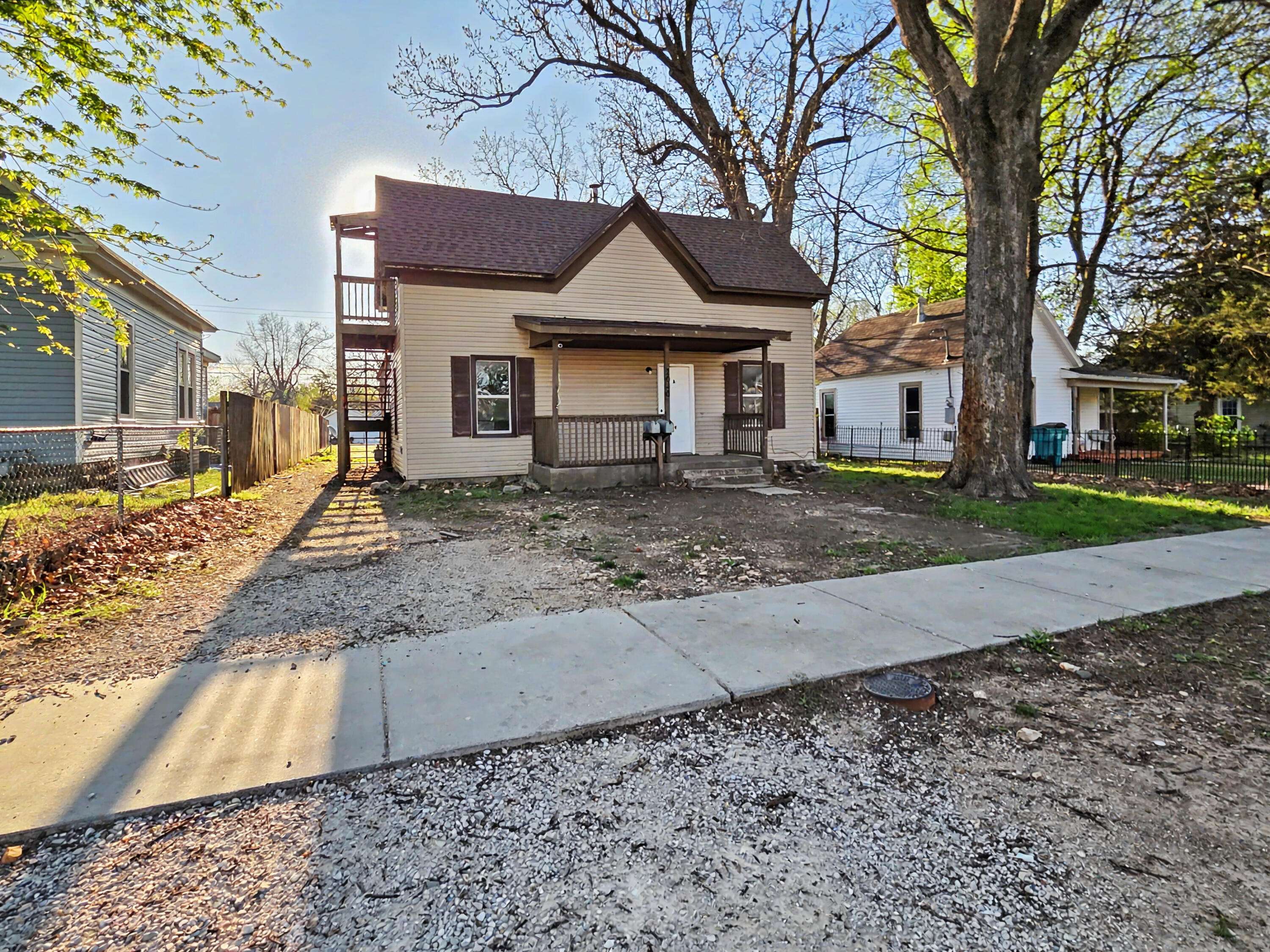 2040 N Prospect AVE #A & B, Springfield, MO 65803