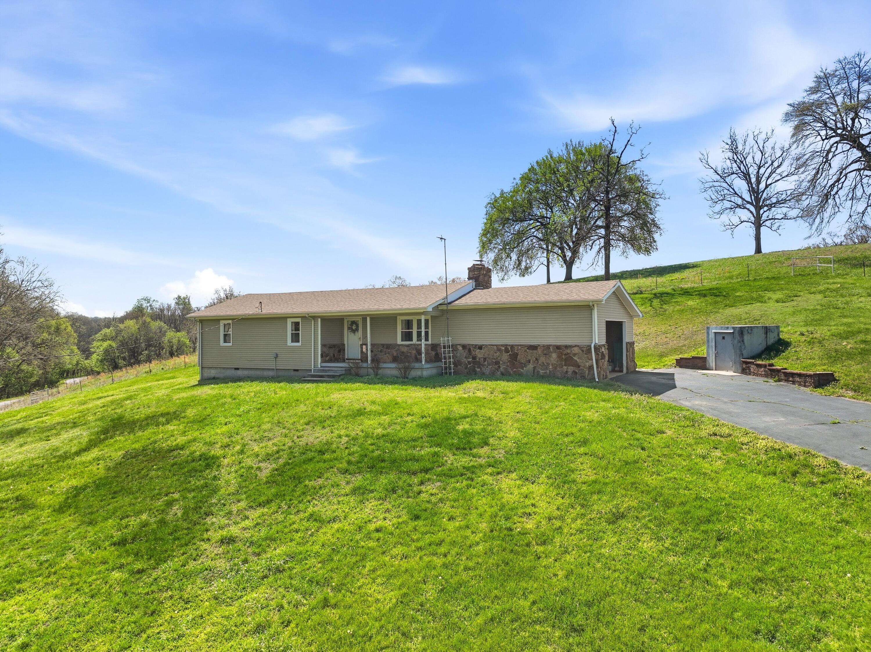 577 Mcnatt Road, Neosho, MO 64850