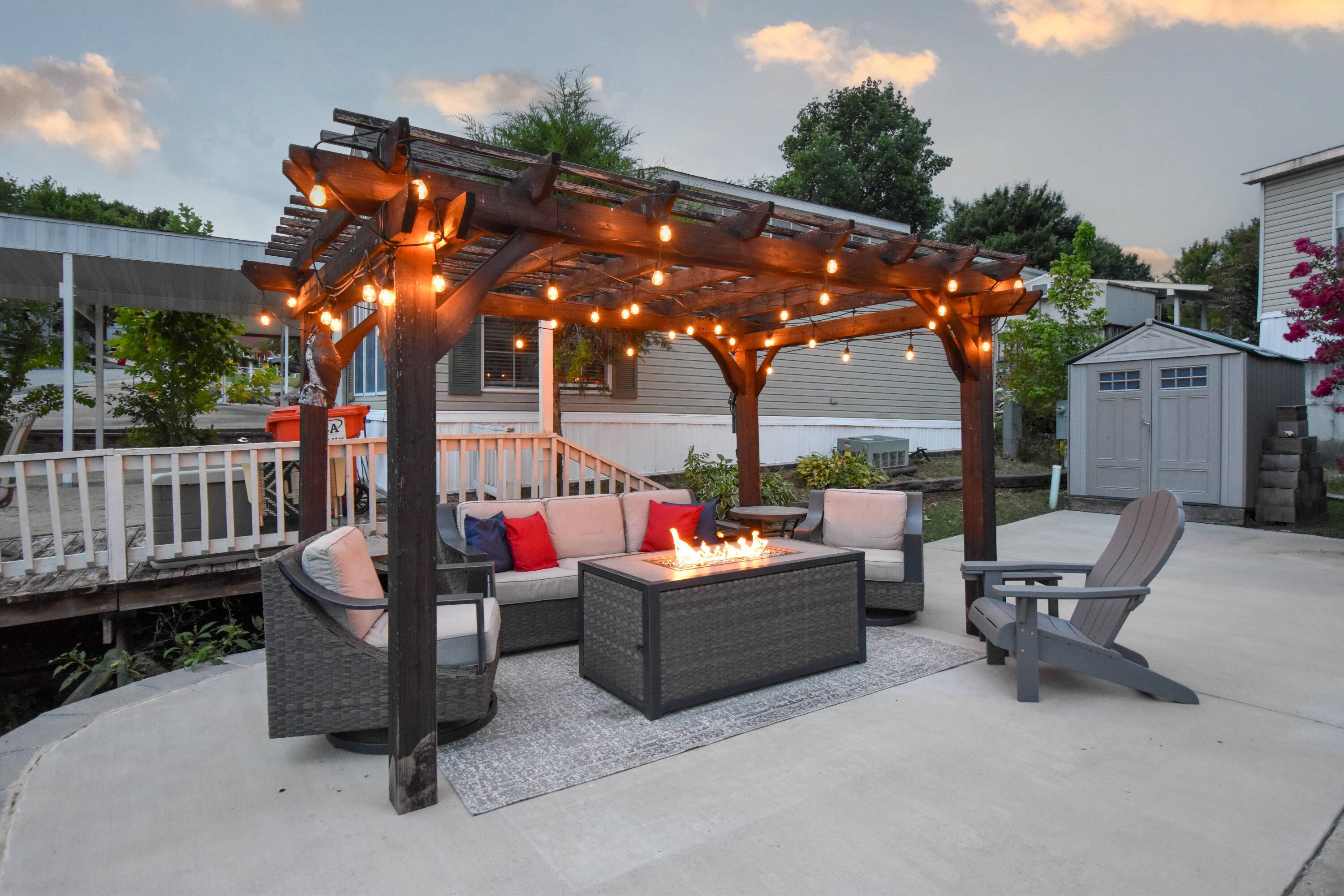 441 Monarch DR, Branson, MO 65616