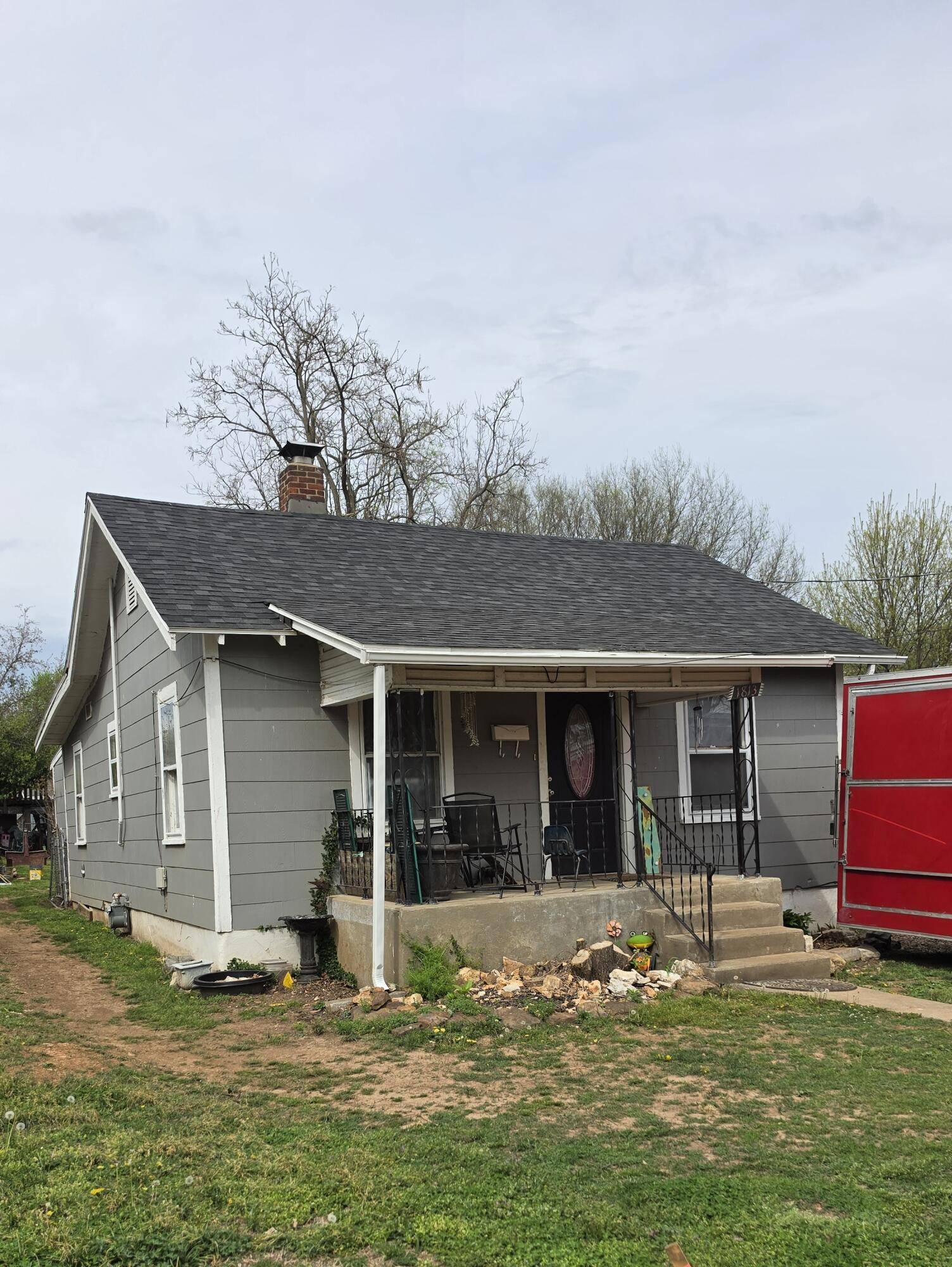 1813 W Lincoln ST, Springfield, MO 65806