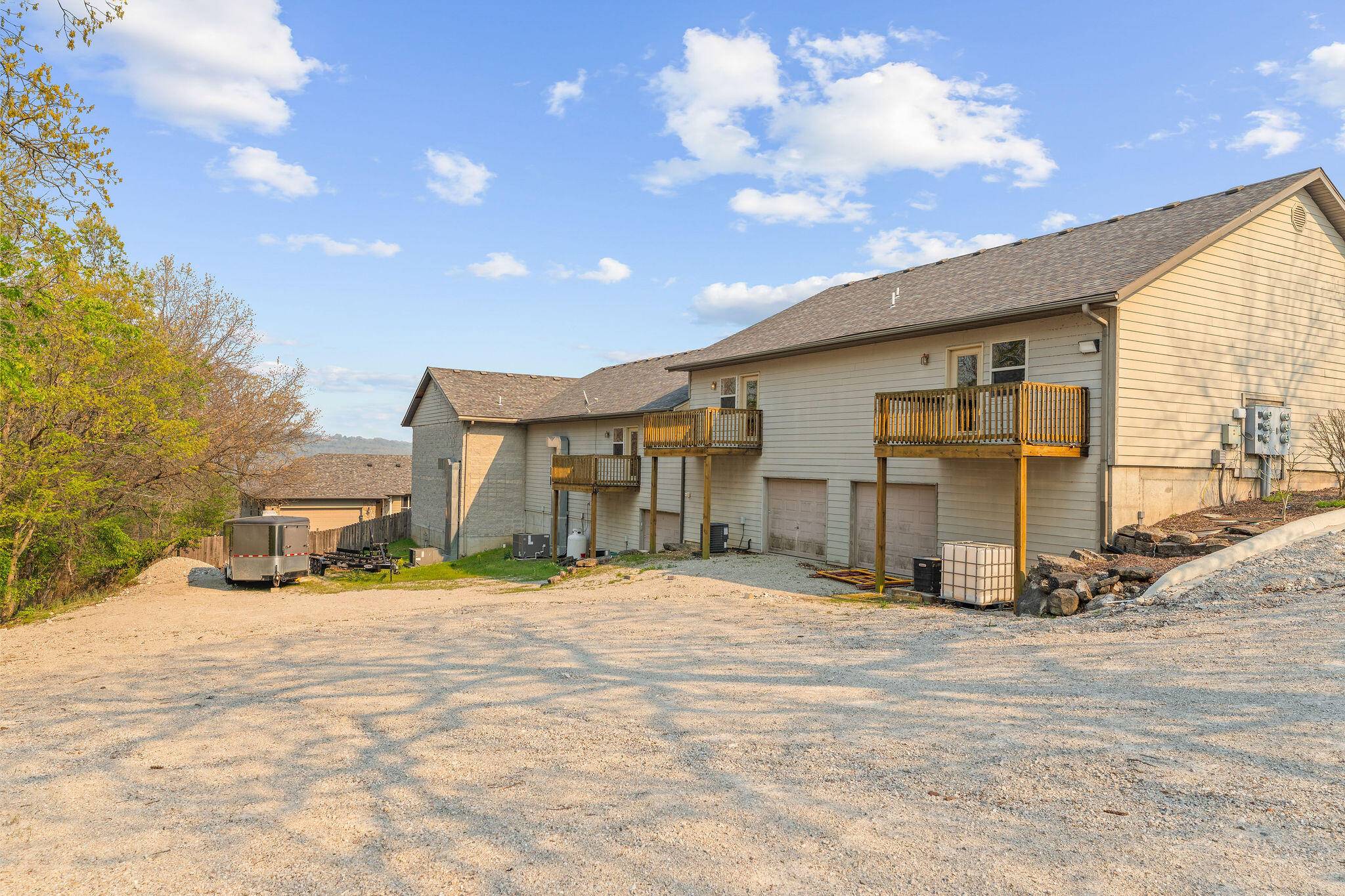 12 Bay Front LN #A-E, Kimberling City, MO 65686