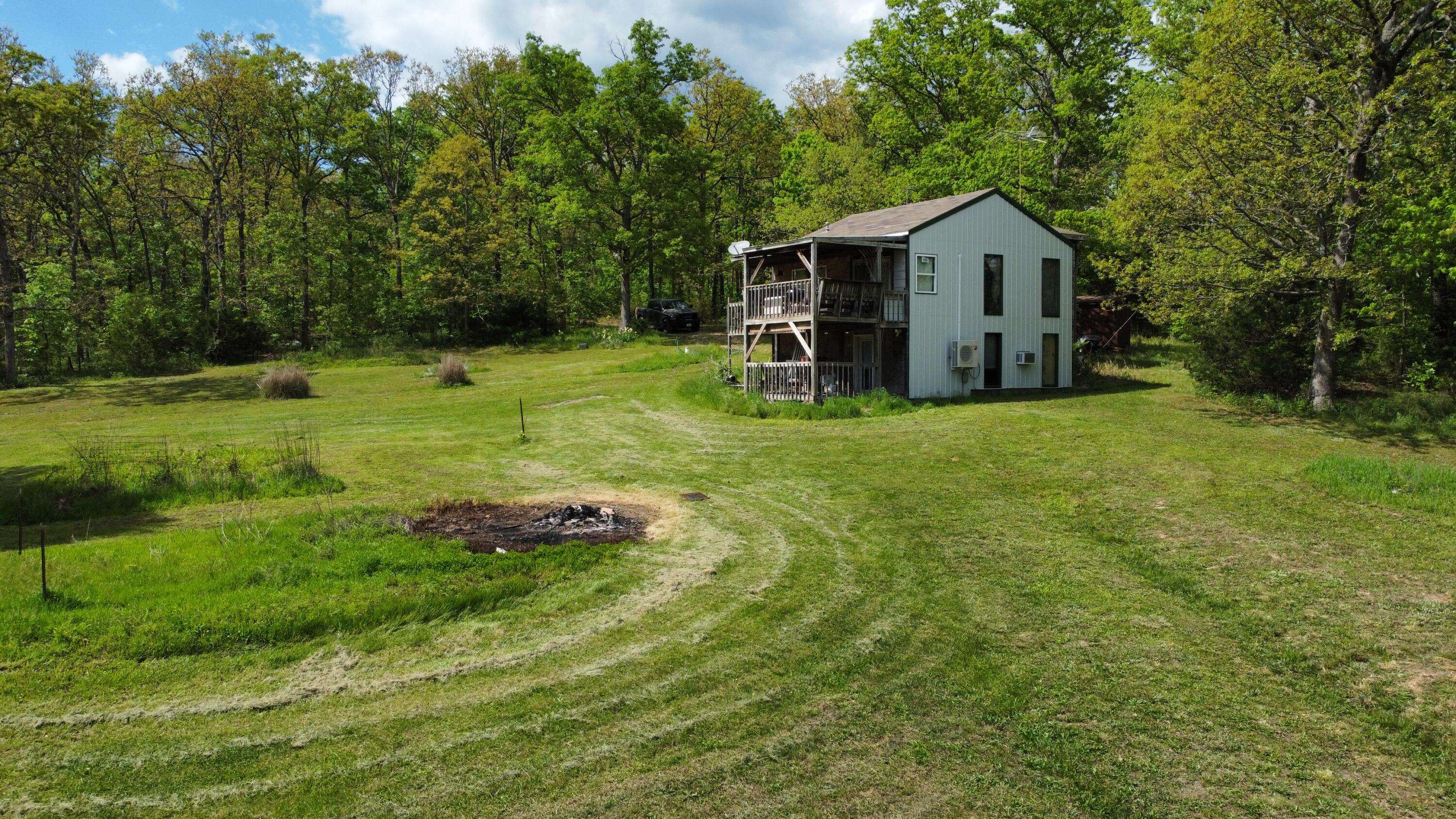 7766 Boulder Rd, Versailles, MO 65084