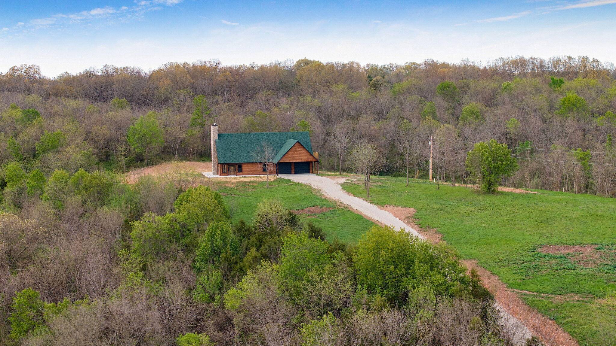 503 A Airport RD, Crane, MO 65633
