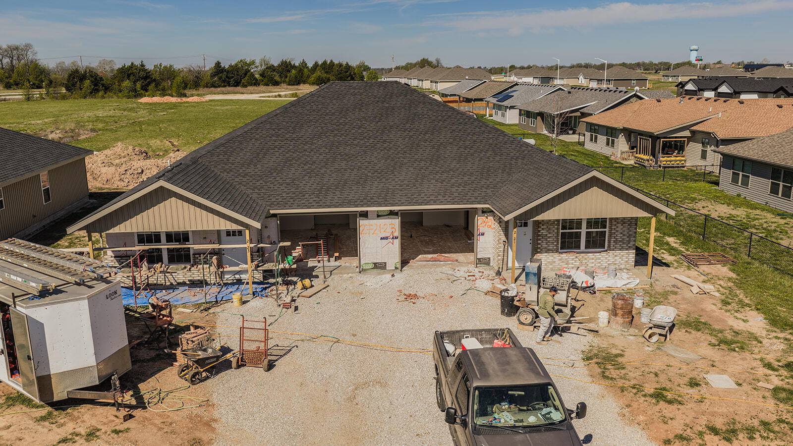 2721/2723 S Caden LN, Bolivar, MO 65613