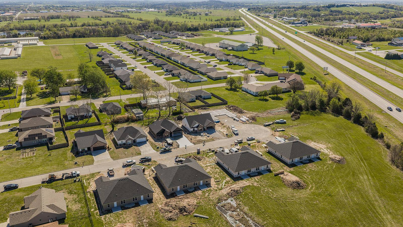 2721/2773 S Caden LN, Bolivar, MO 65613