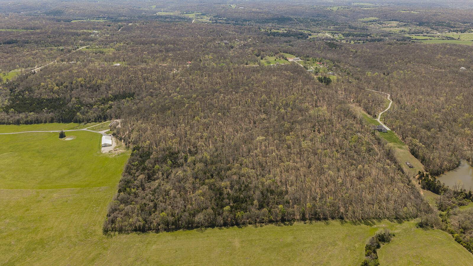 000 E Farm Road 10, Fair Grove, MO 65648