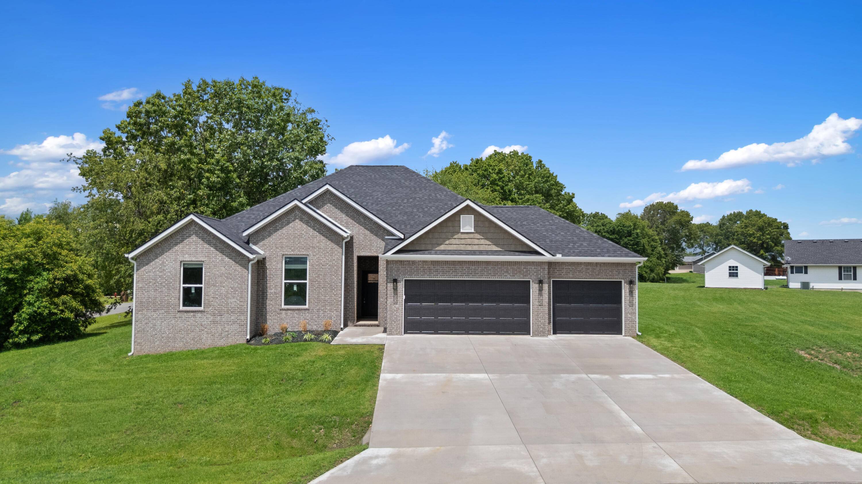 299 Blackberry CT #Lot 19, Cassville, MO 65625