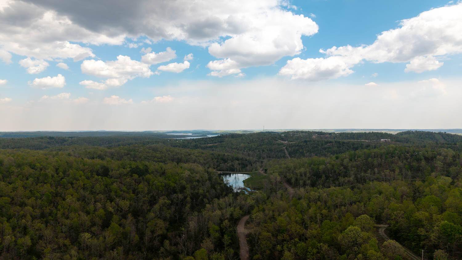 000 Fife LN, Mountain Home, AR 72653