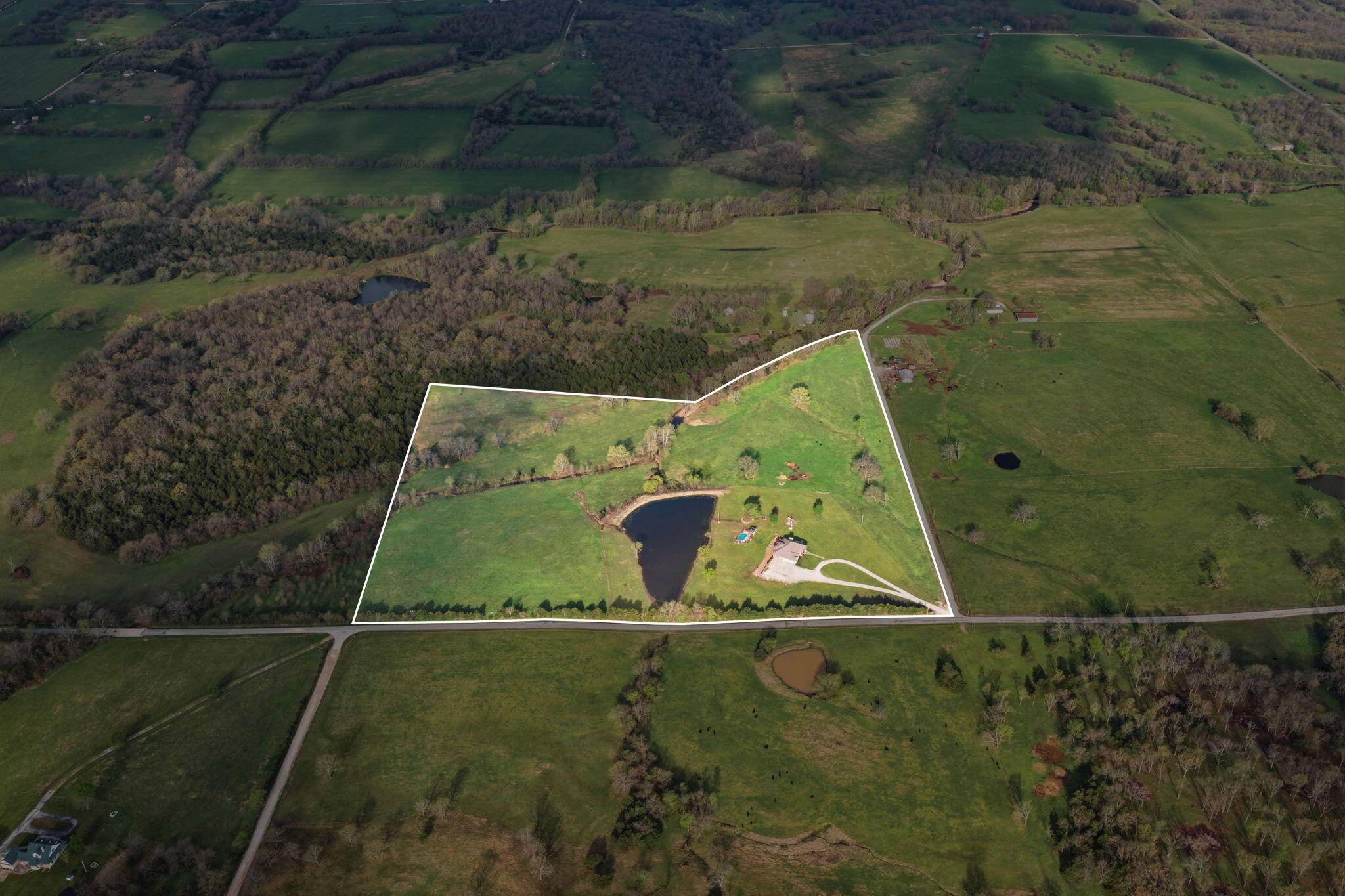 3803 E 225th RD #Tract 2, Halfway, MO 65663