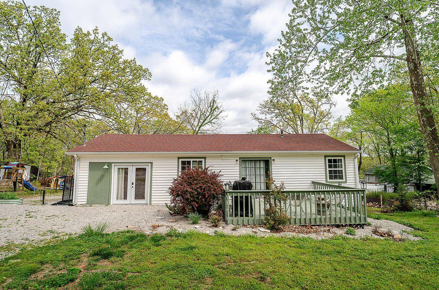 1007 Fish N Fun DR, Shell Knob, MO 65747
