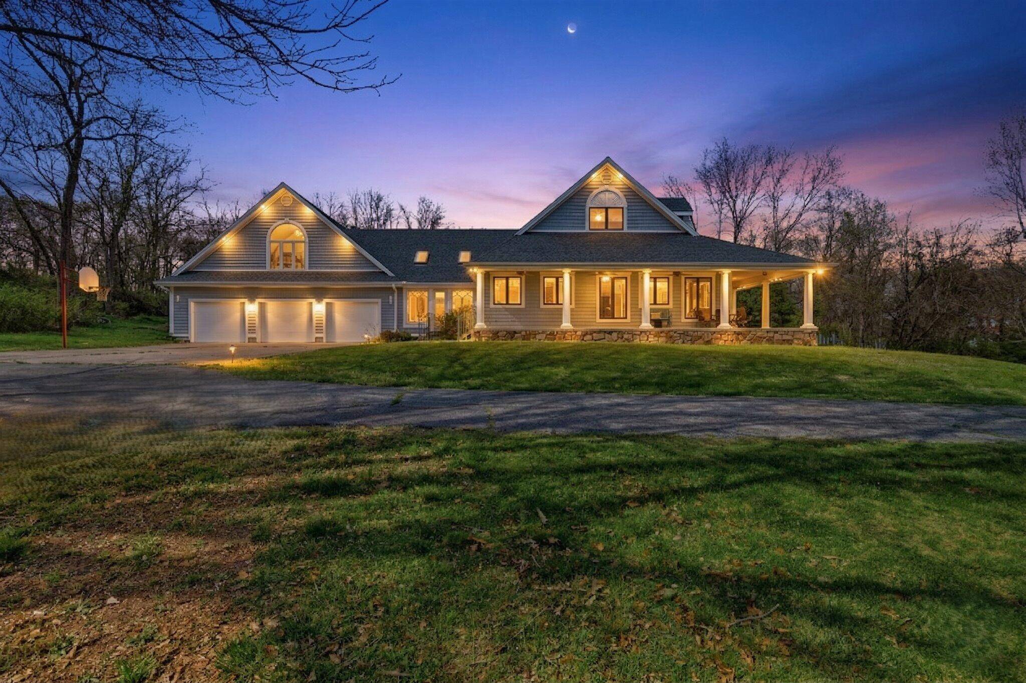1753 W Camino LN, Springfield, MO 65810