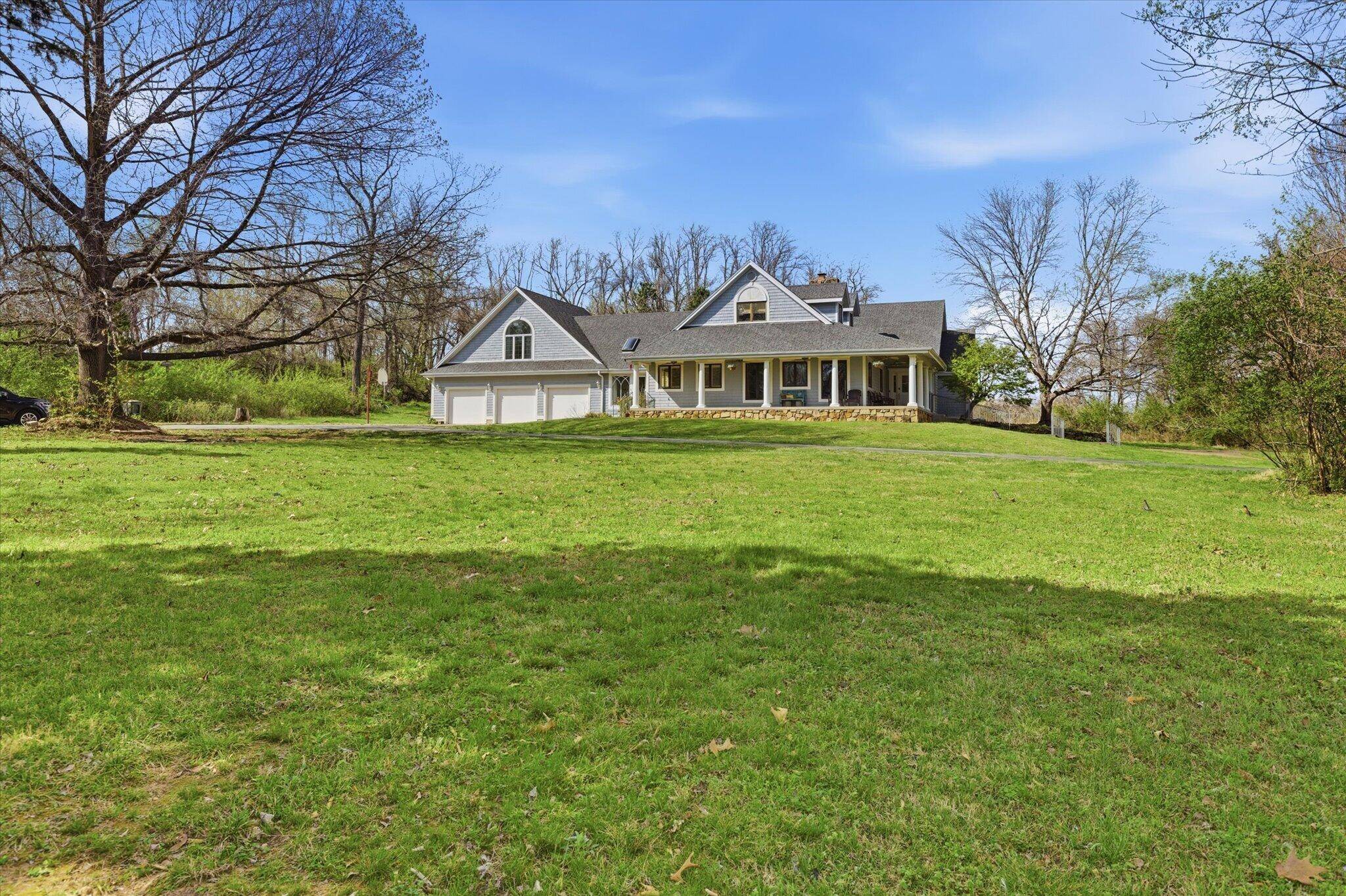 1753 W Camino LN, Springfield, MO 65810