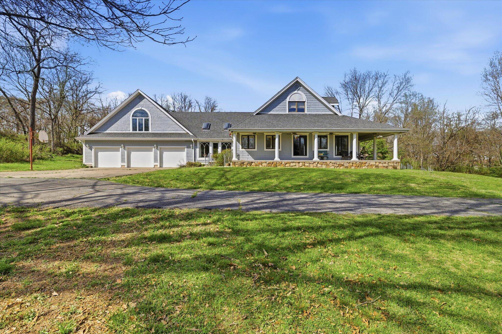 1753 W Camino LN, Springfield, MO 65810