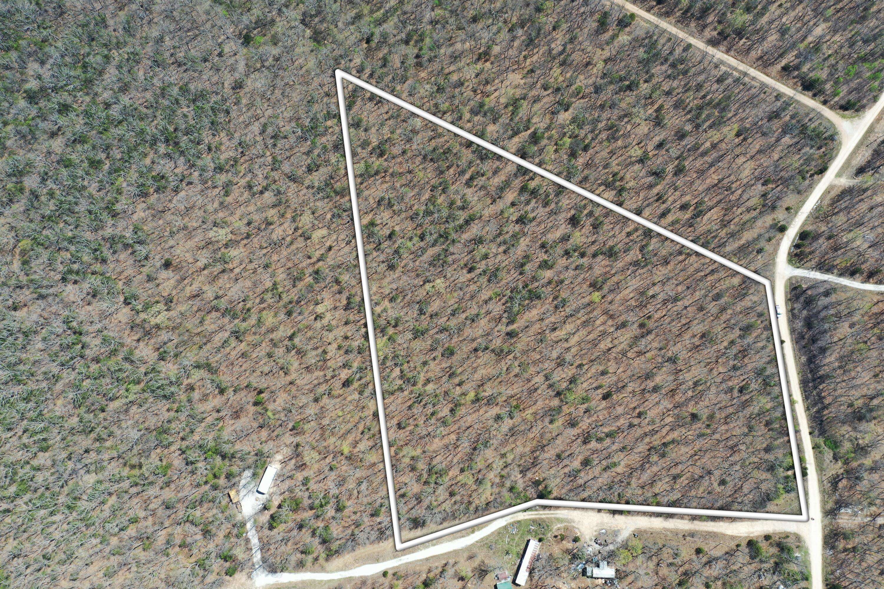 Lot 17 S 50th RD, Humansville, MO 65674