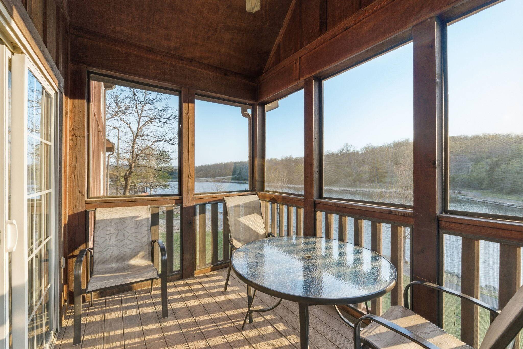 75 Pool Side WAY, Branson West, MO 65737