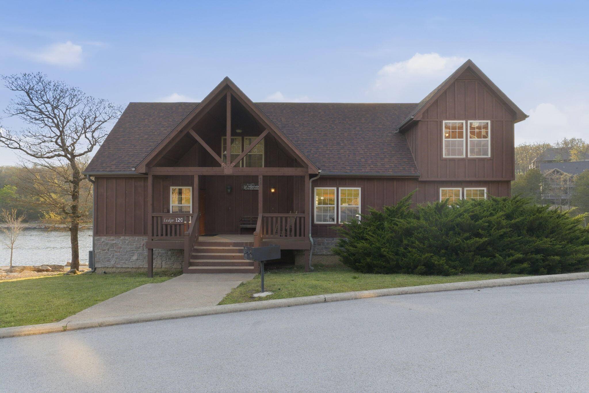 75 Pool Side WAY, Branson West, MO 65737