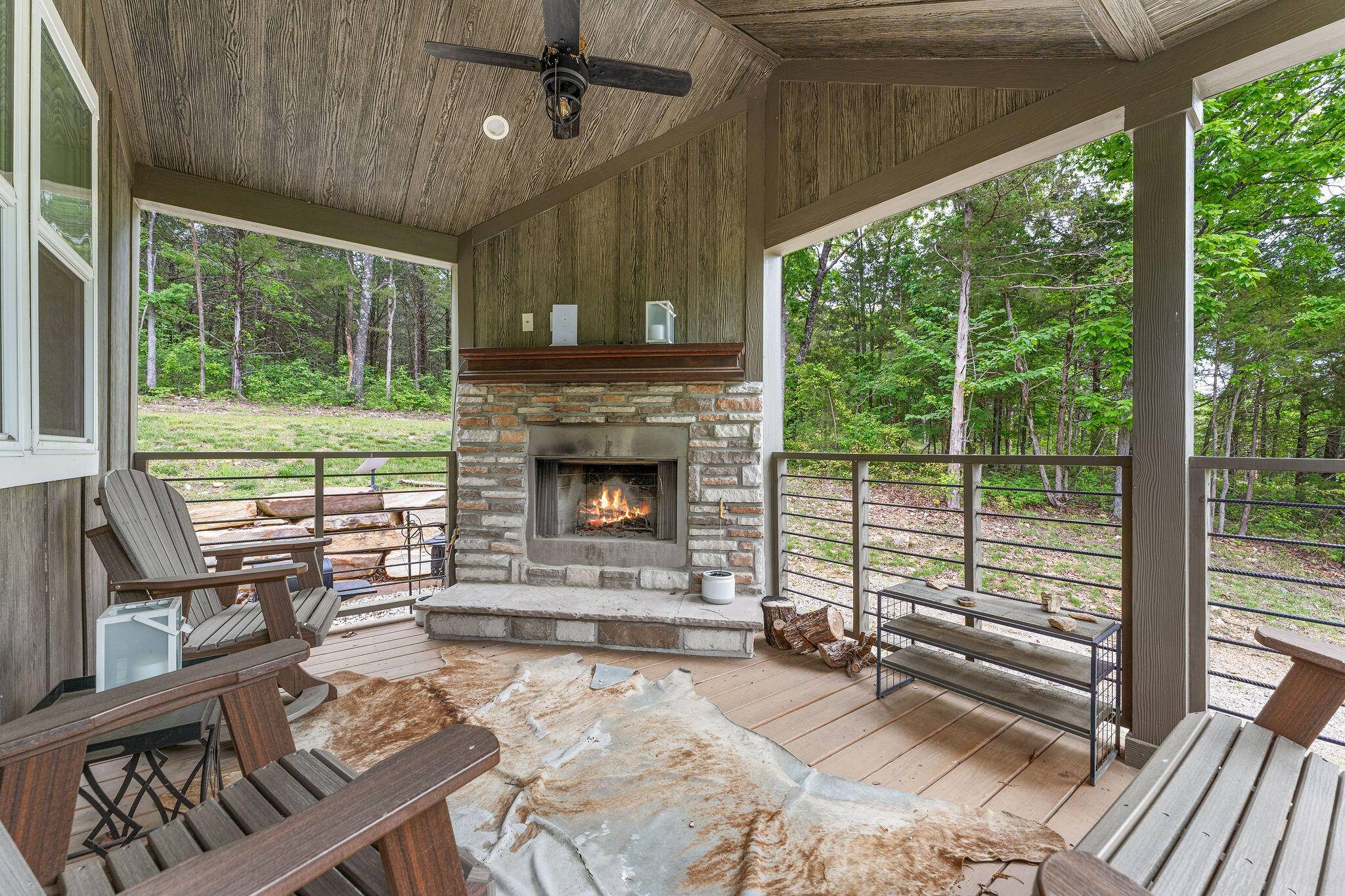 700 El Monte RD, Branson, MO 65616