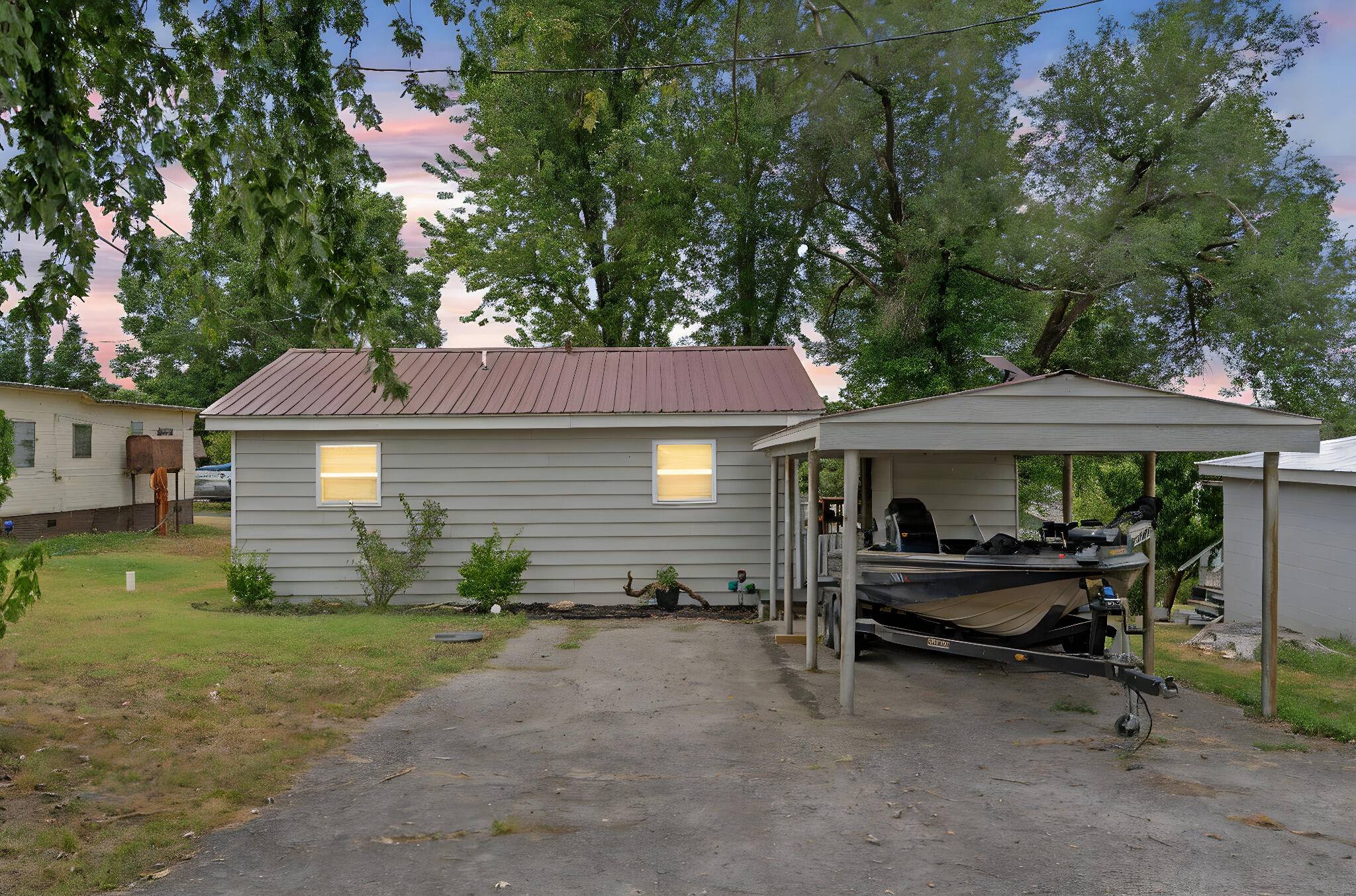 166 Seaman ST, Cape Fair, MO 65624