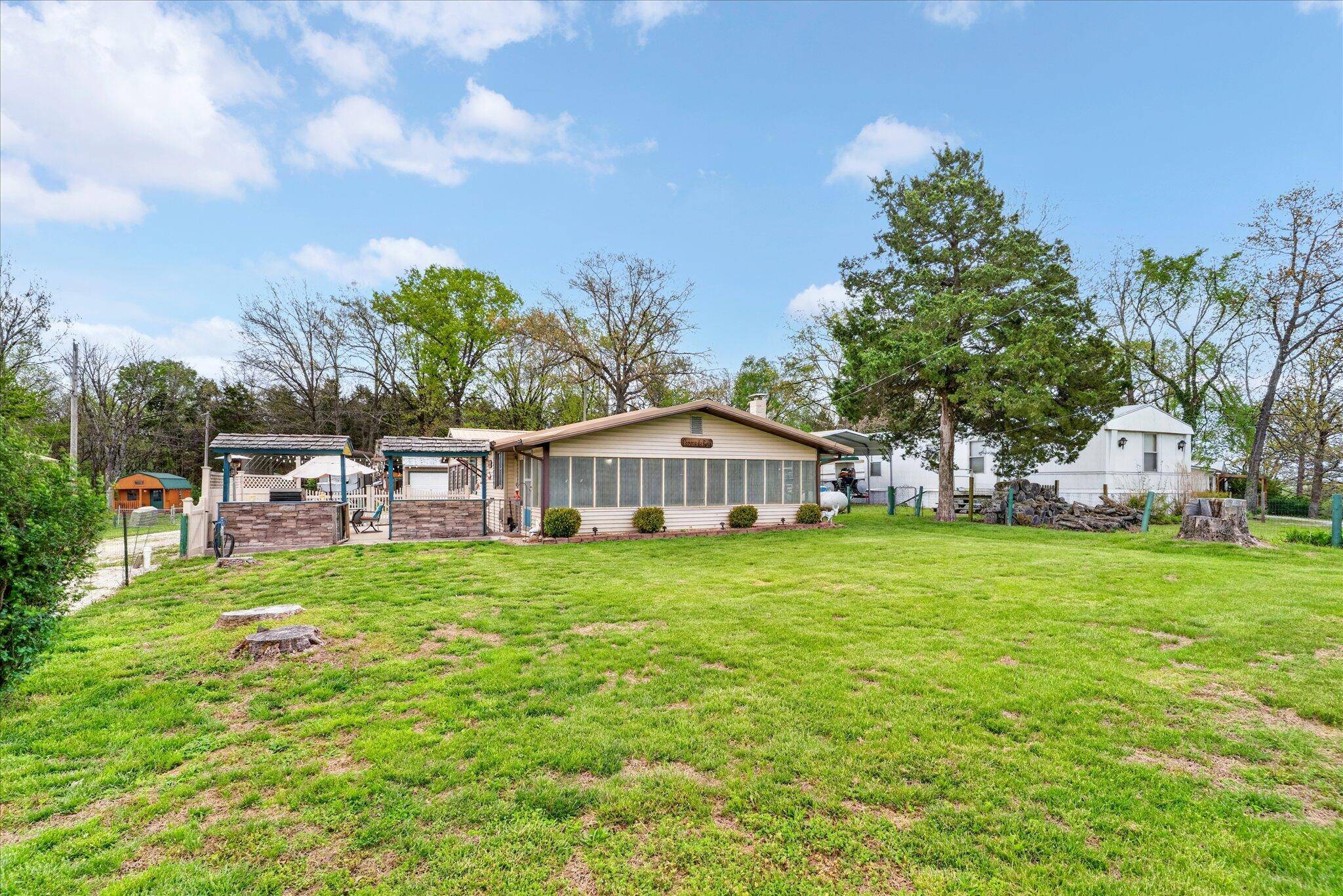 22141 County Road 271, Wheatland, MO 65779
