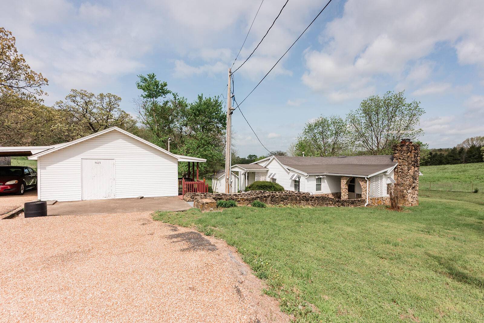 5423 S 226th RD, Pleasant Hope, MO 65725