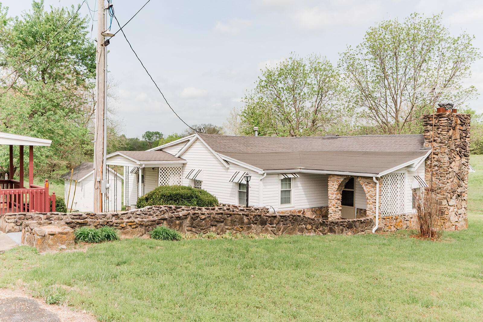 5423 S 226th RD, Pleasant Hope, MO 65725