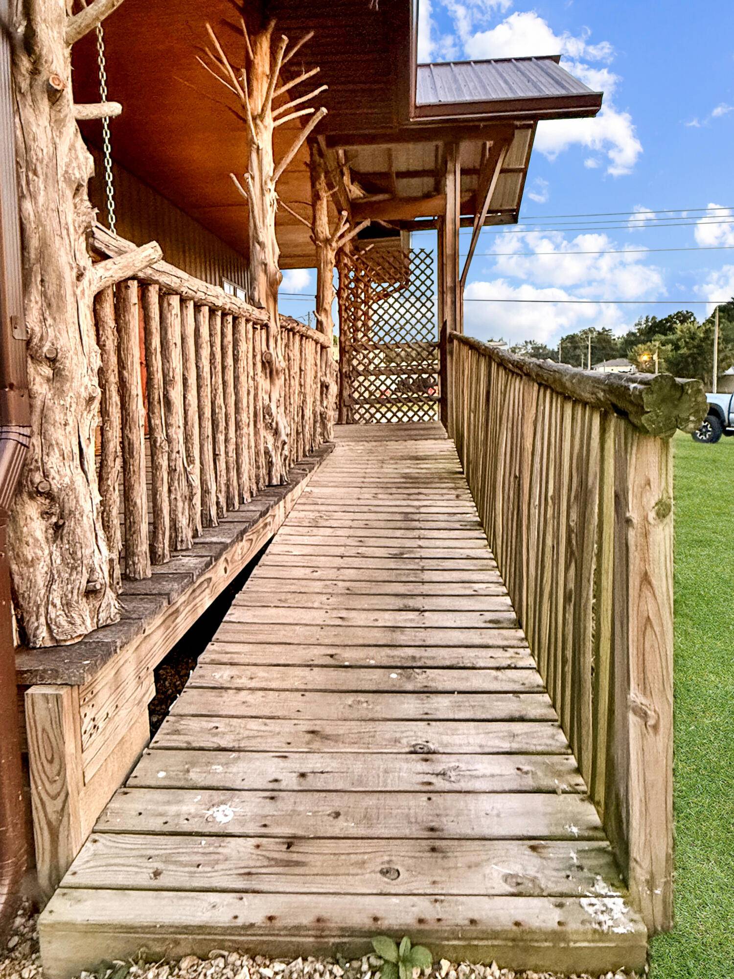 401 N Busch ST, Mountain Grove, MO 65711