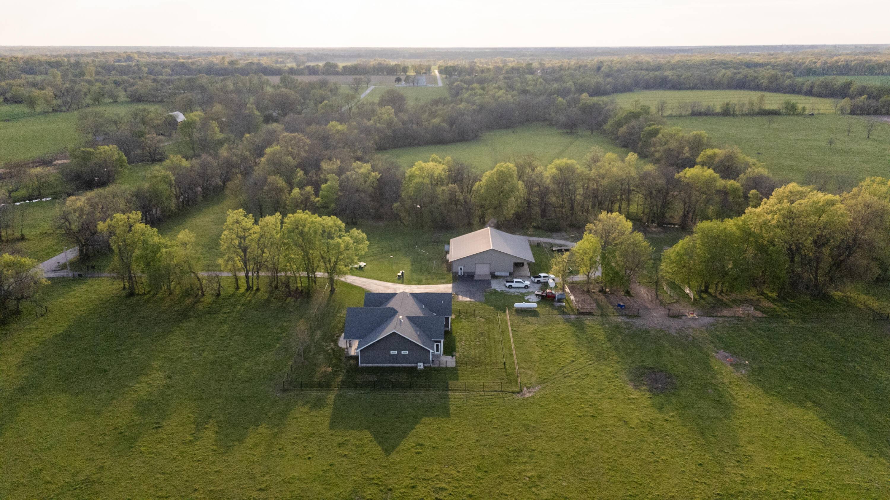 17765 Pembrook RD, Carthage, MO 64836
