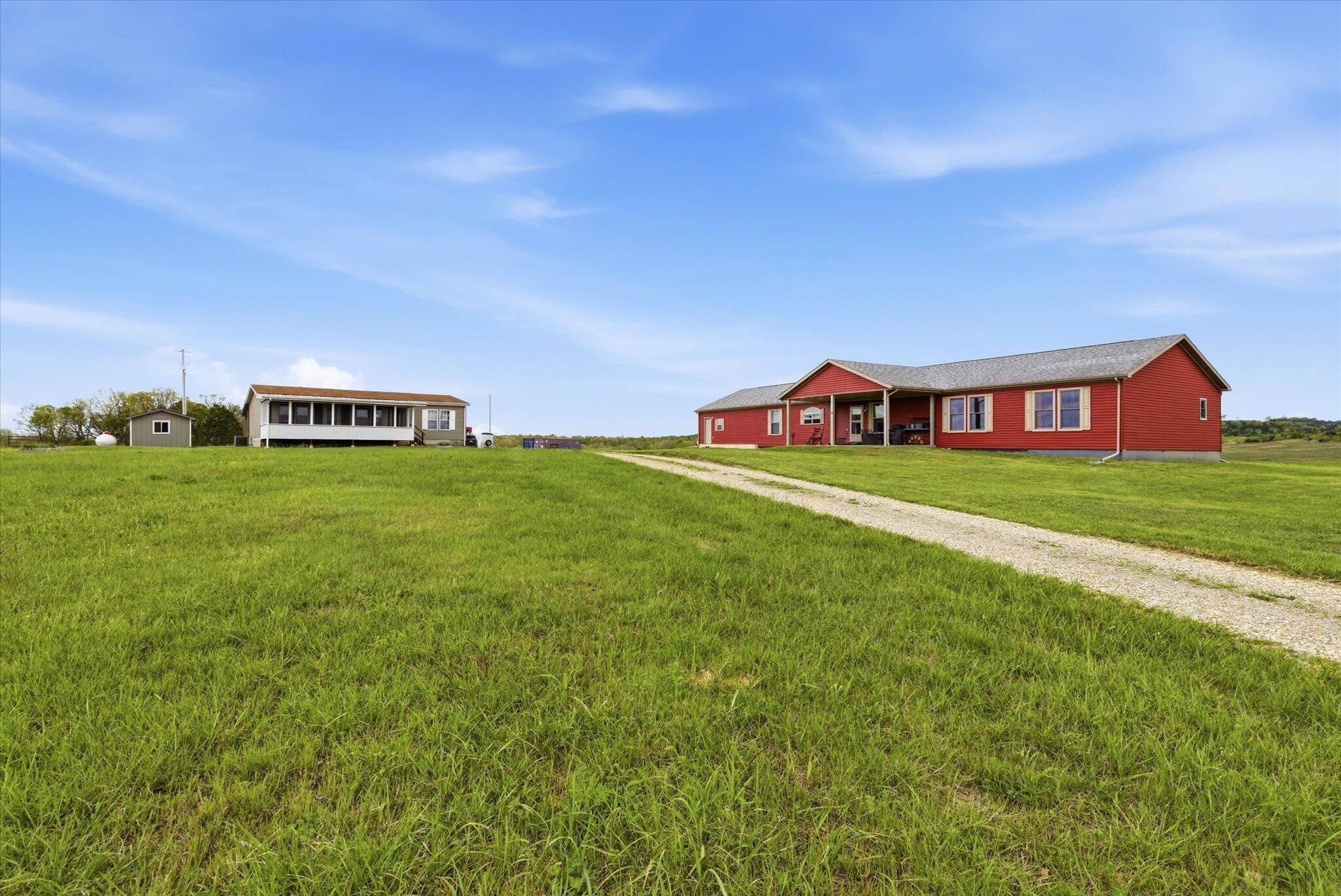 9 Meal Ranch Road, Theodosia, MO 65761