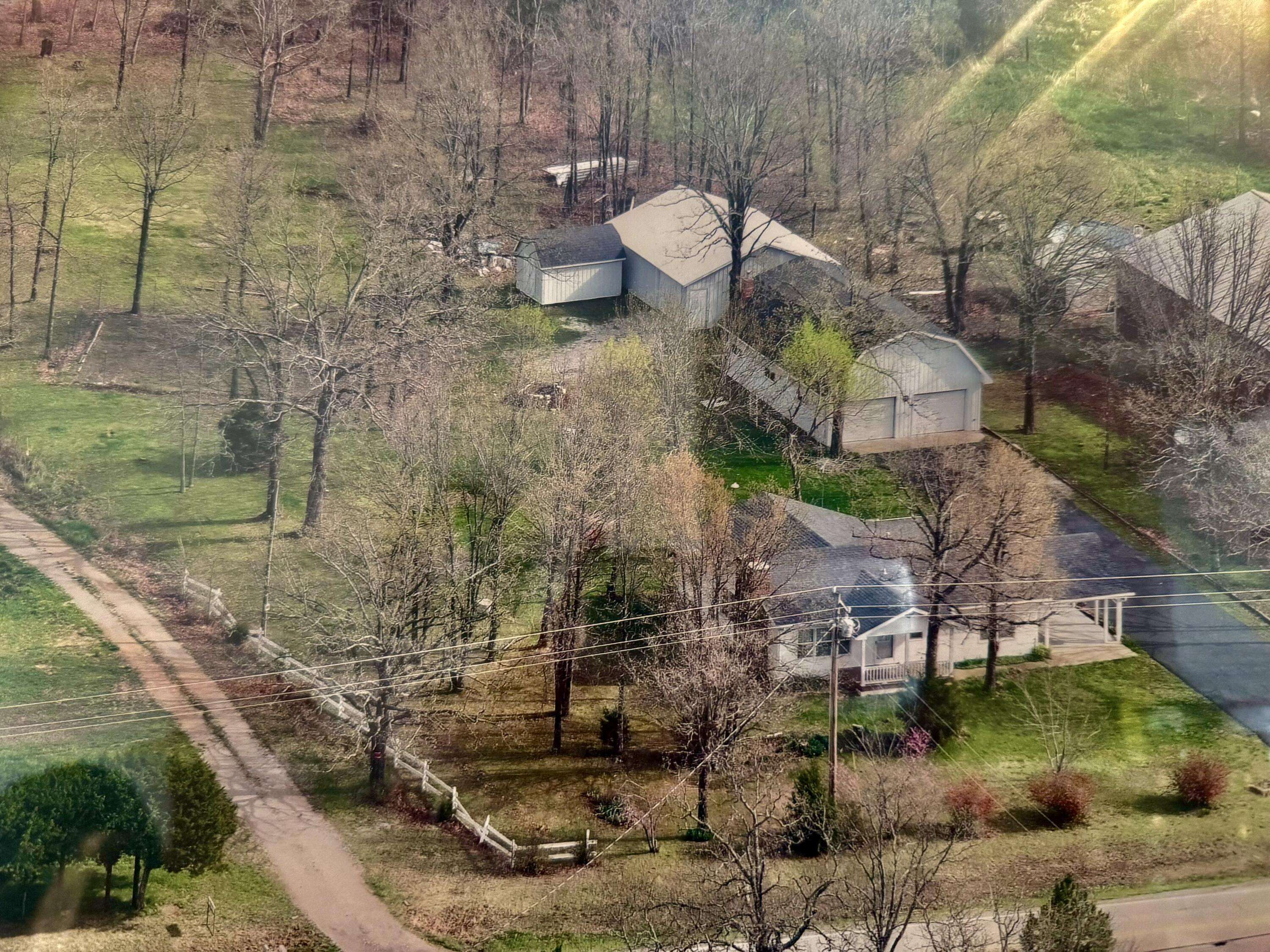 12831 State Highway 64, Lebanon, MO 65536