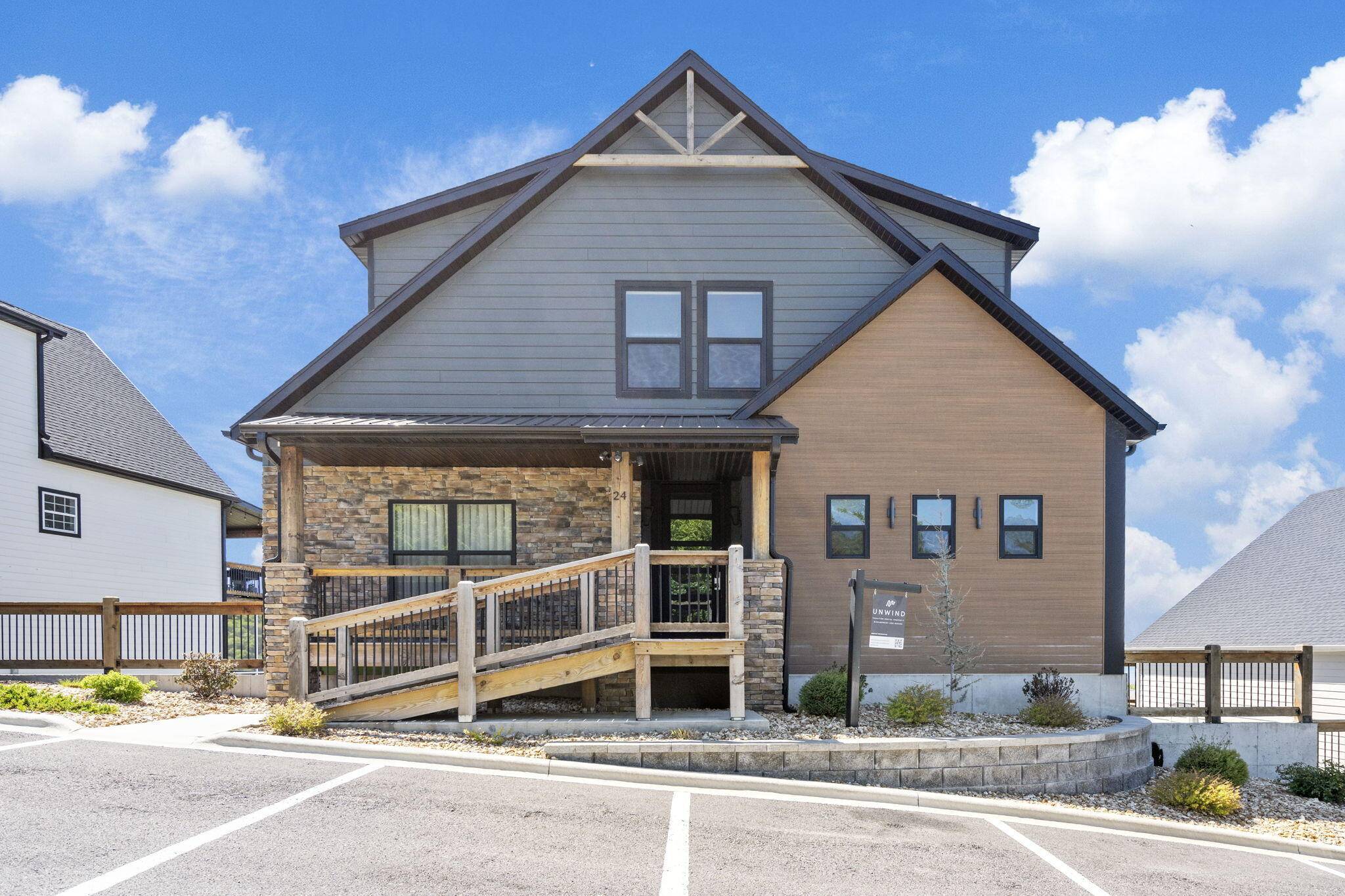 6324 State Hwy 165 #24, Hollister, MO 65672