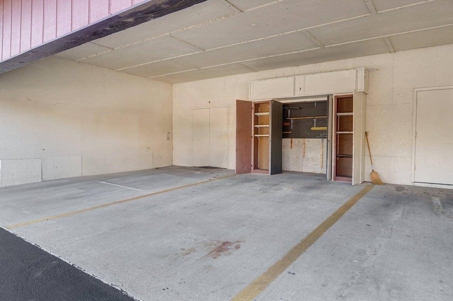 130 Wilshire DR #32, Hollister, MO 65672