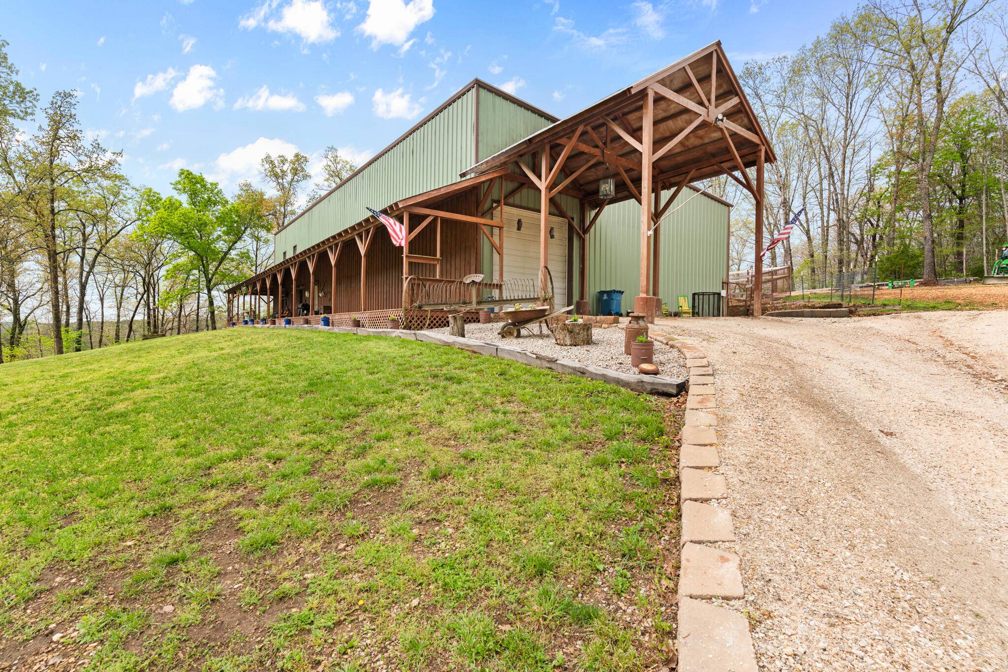 2907 Moon Valley RD, Ozark, MO 65721